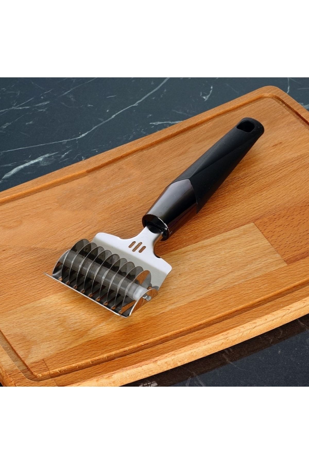 zisayt Noodle Maker Pasta Cutter Slicer Lattice Roller Dough