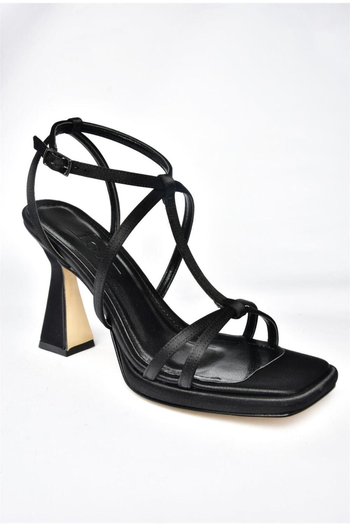 Fox Shoes-P569213304 Damen-Abendschuhe mit dickem Absatz aus schwarzem Satinstoff 4