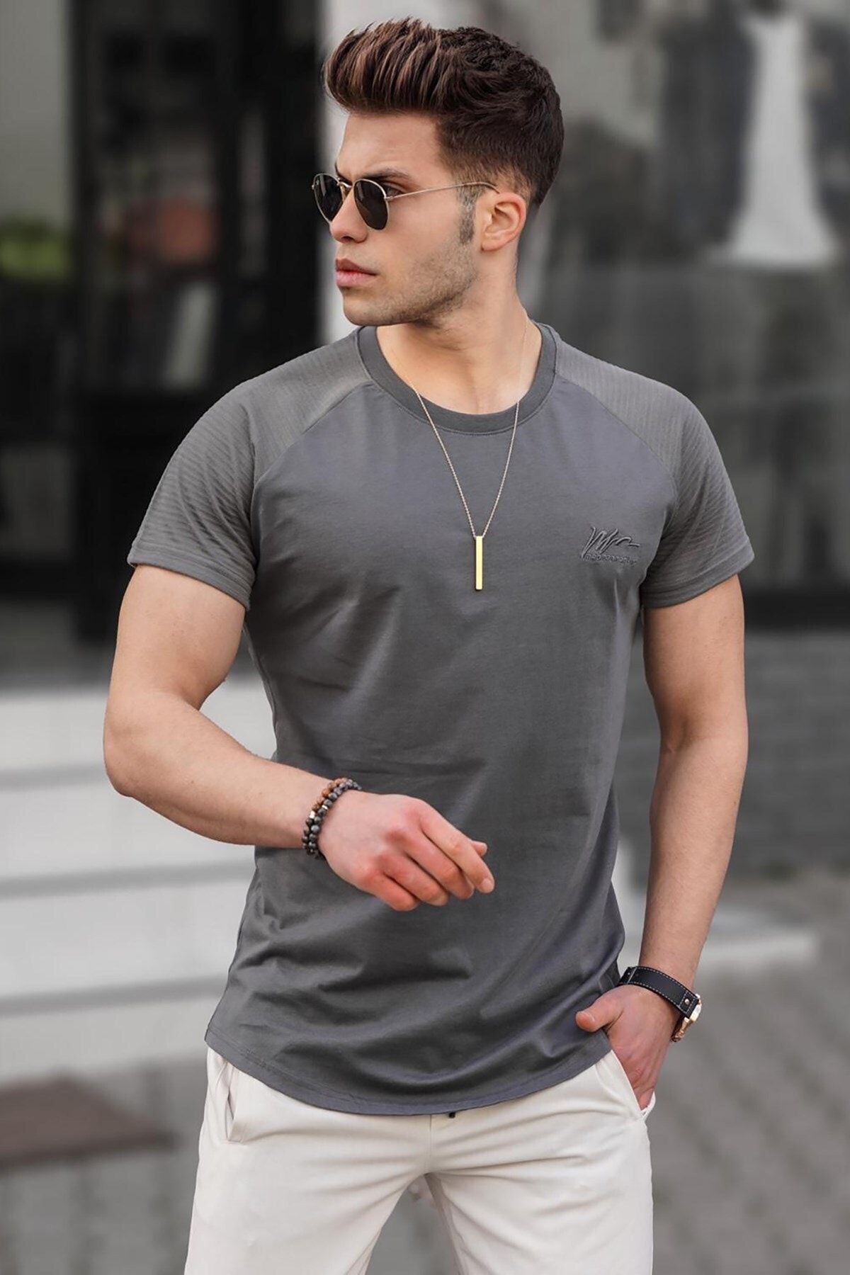 تی شرت یقه خدمه طرح ساده مدل اسلیم فیت آستین کوتاه مردانه مدمکست Madmext (برند ترکیه)