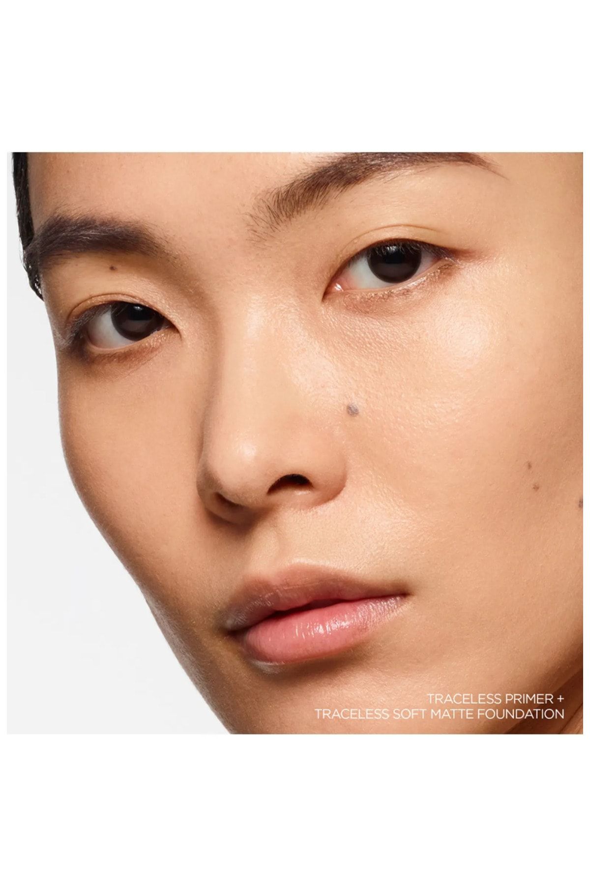 Tom Ford-Traceless Soft Matte Primer 30 Ml 3