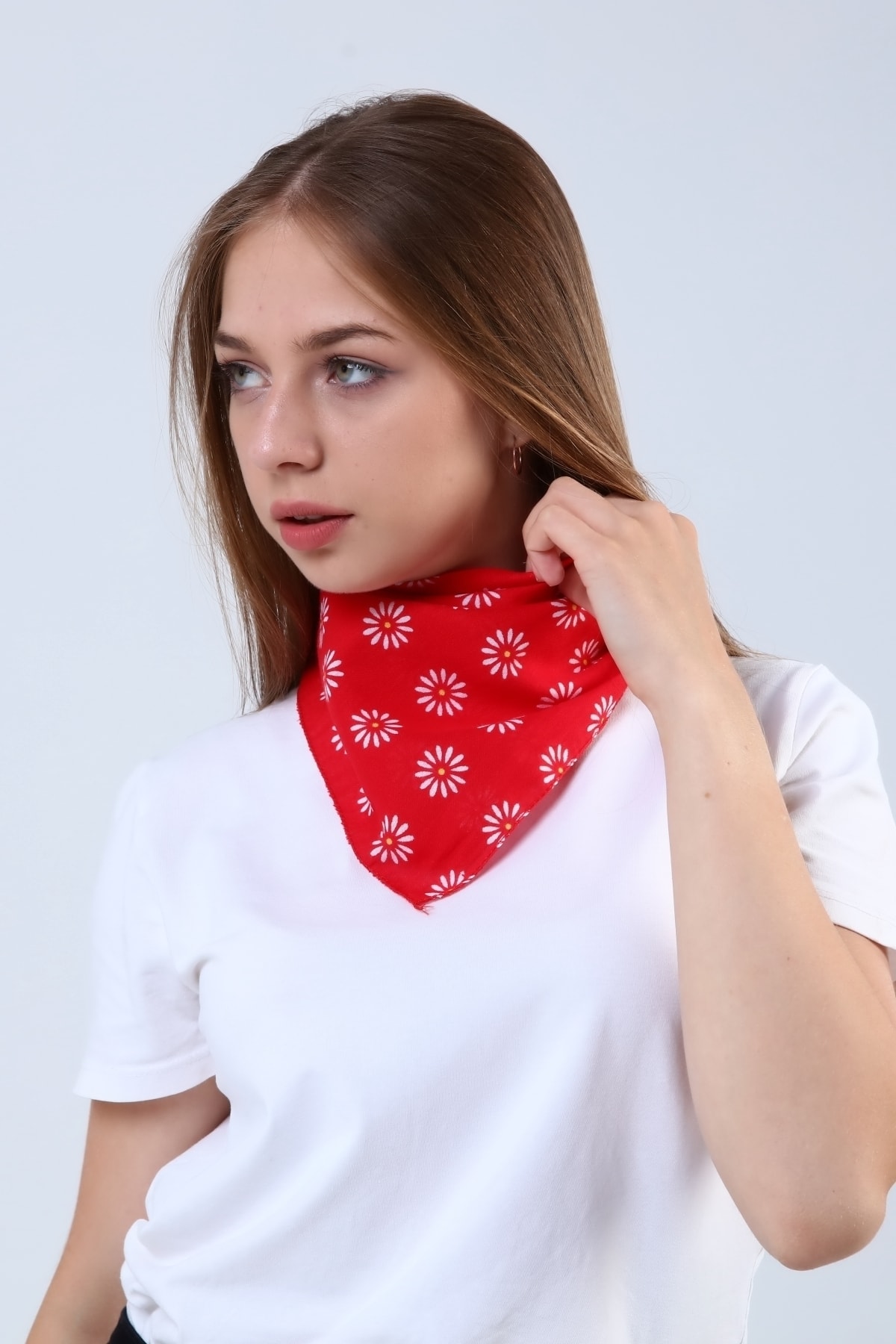 Bandana Fular Papatya Desenli %100 Pamuk Saç Aksesuar