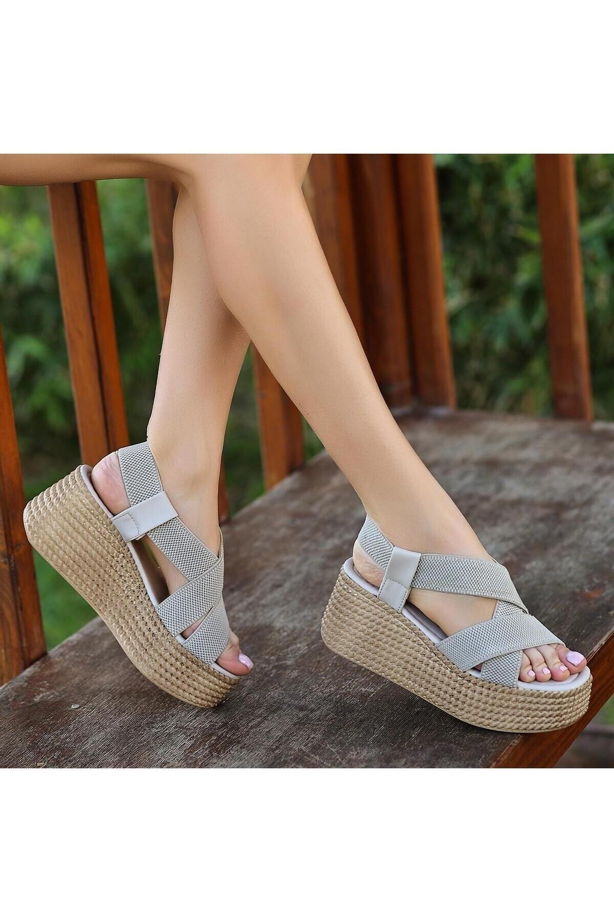 Leont Koyu Vizon Dolgu Topuk Sandalet