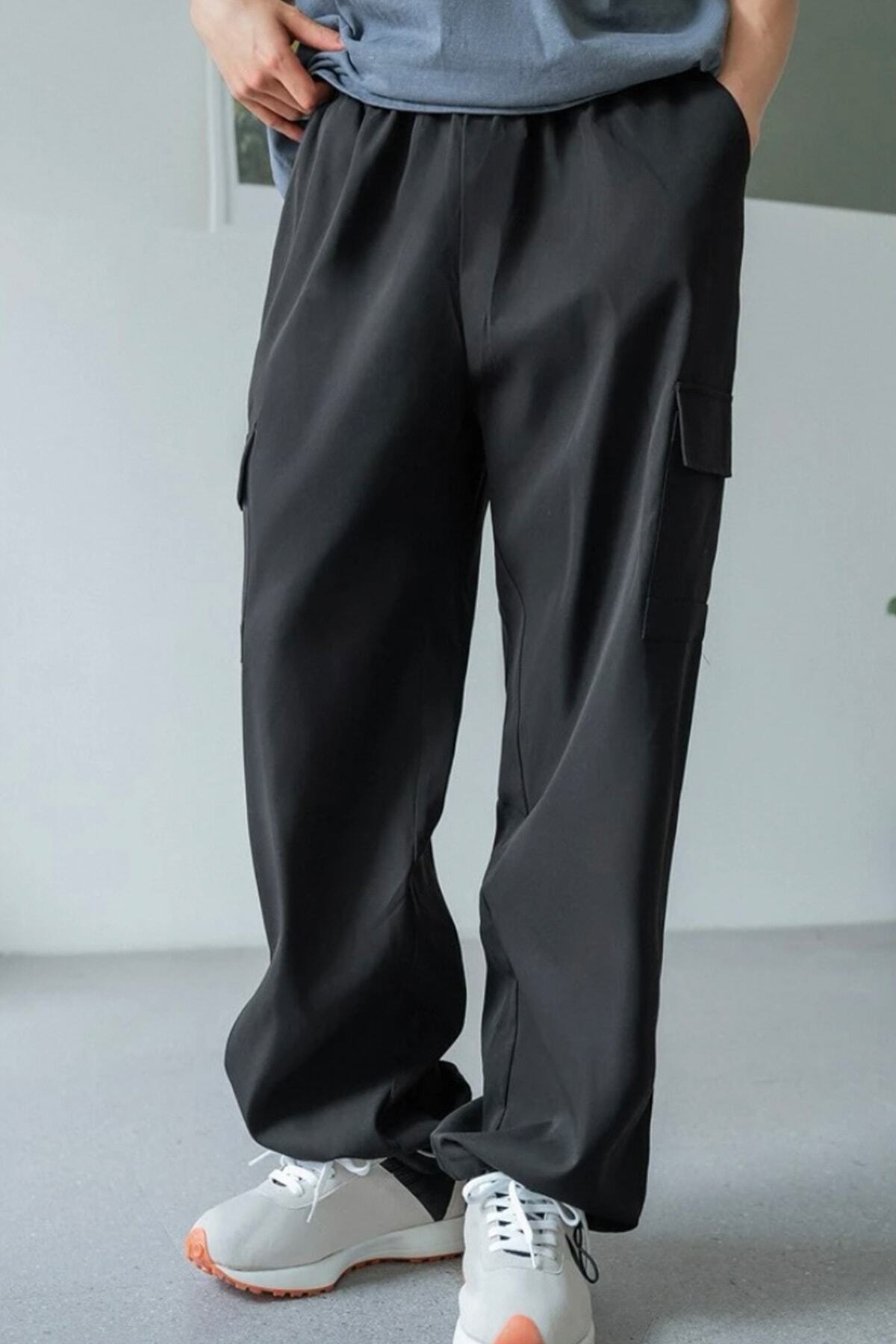 North London-Oversize Cargo Pocket Adjustable Black Men's Sweatpants 5