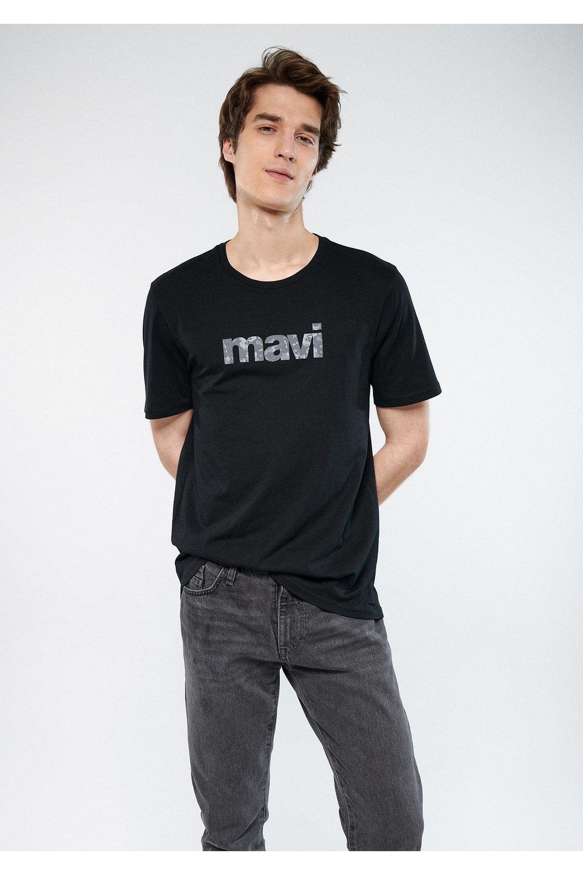 تیشرت سیاه مدل اسلیم فیت طرحدار ماوی Mavi (ساخت ترکیه)