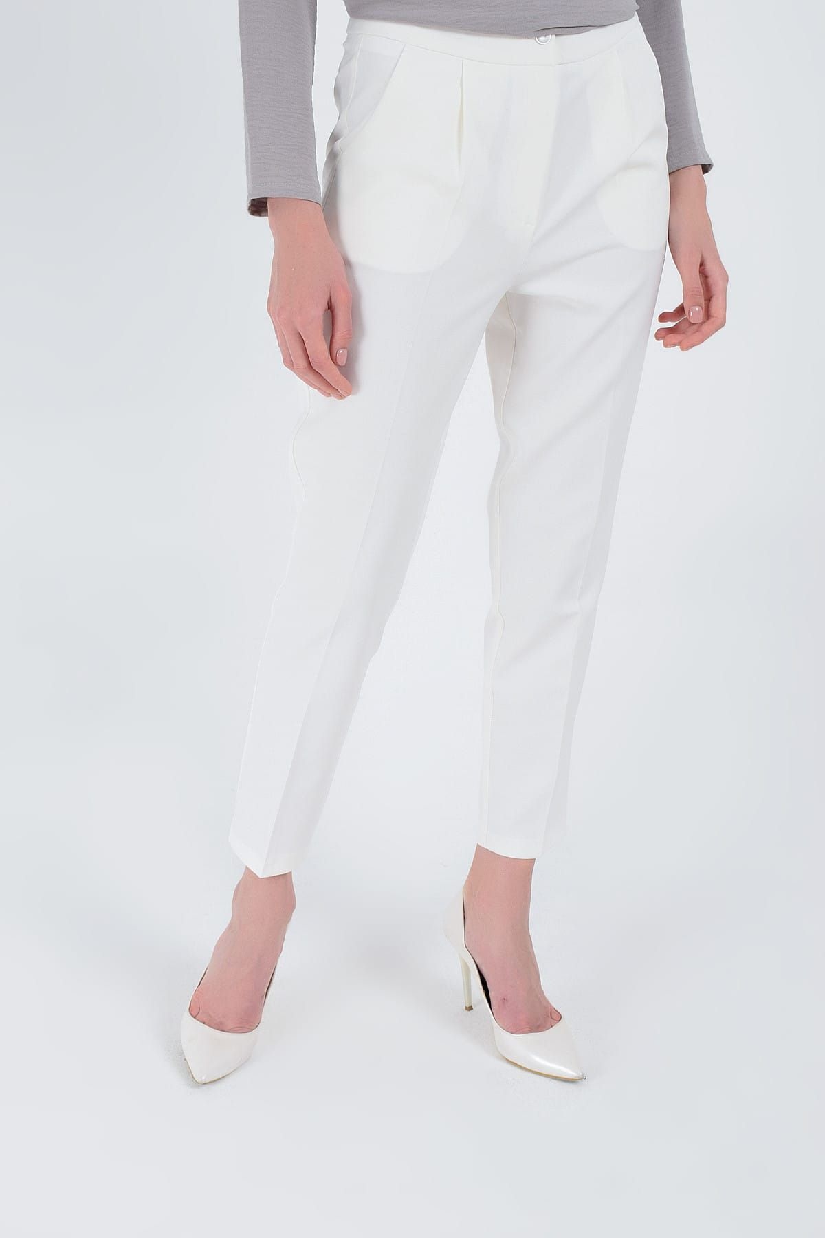 Bym Fashion-Women's White Trousers 2011 3