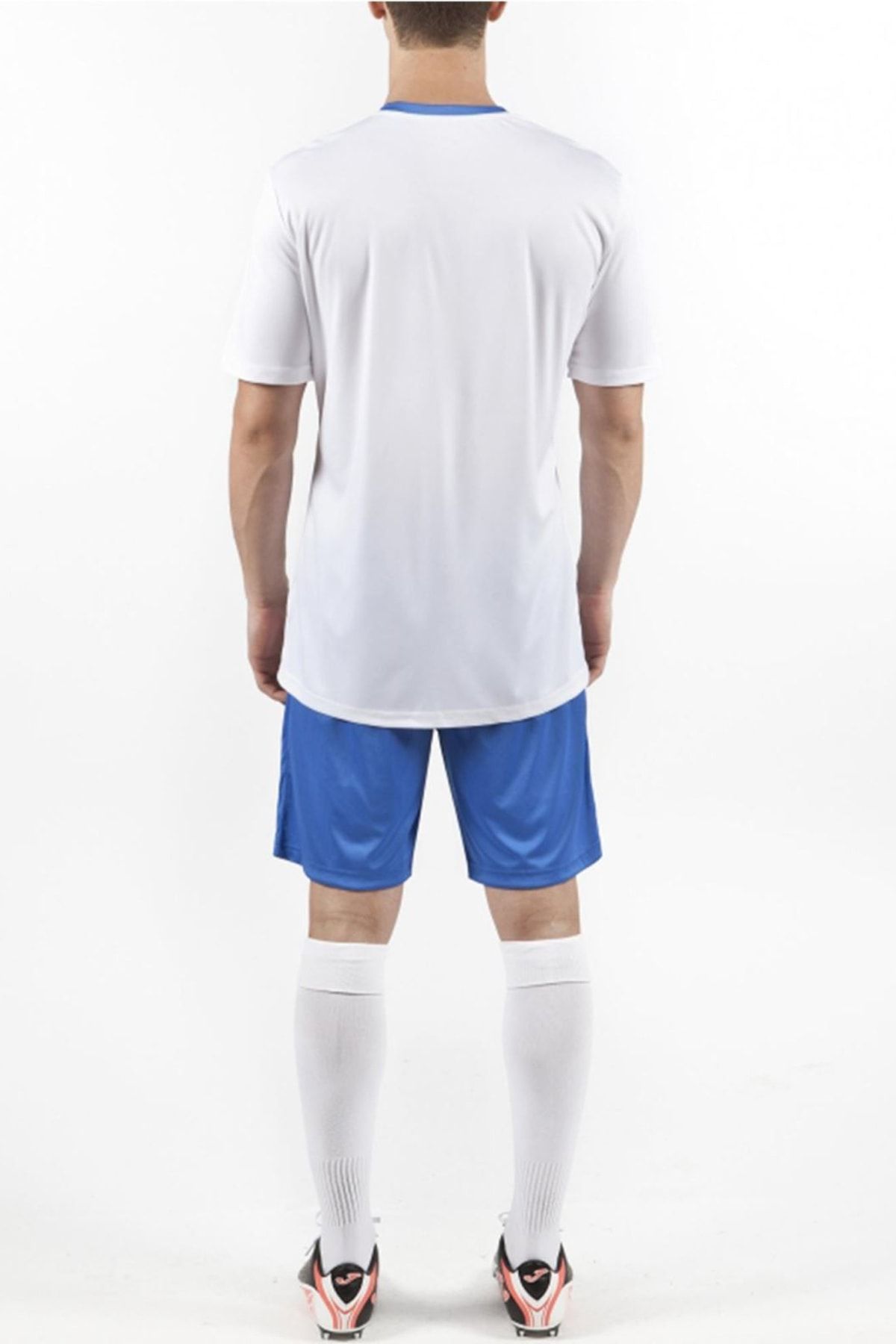complete the look image