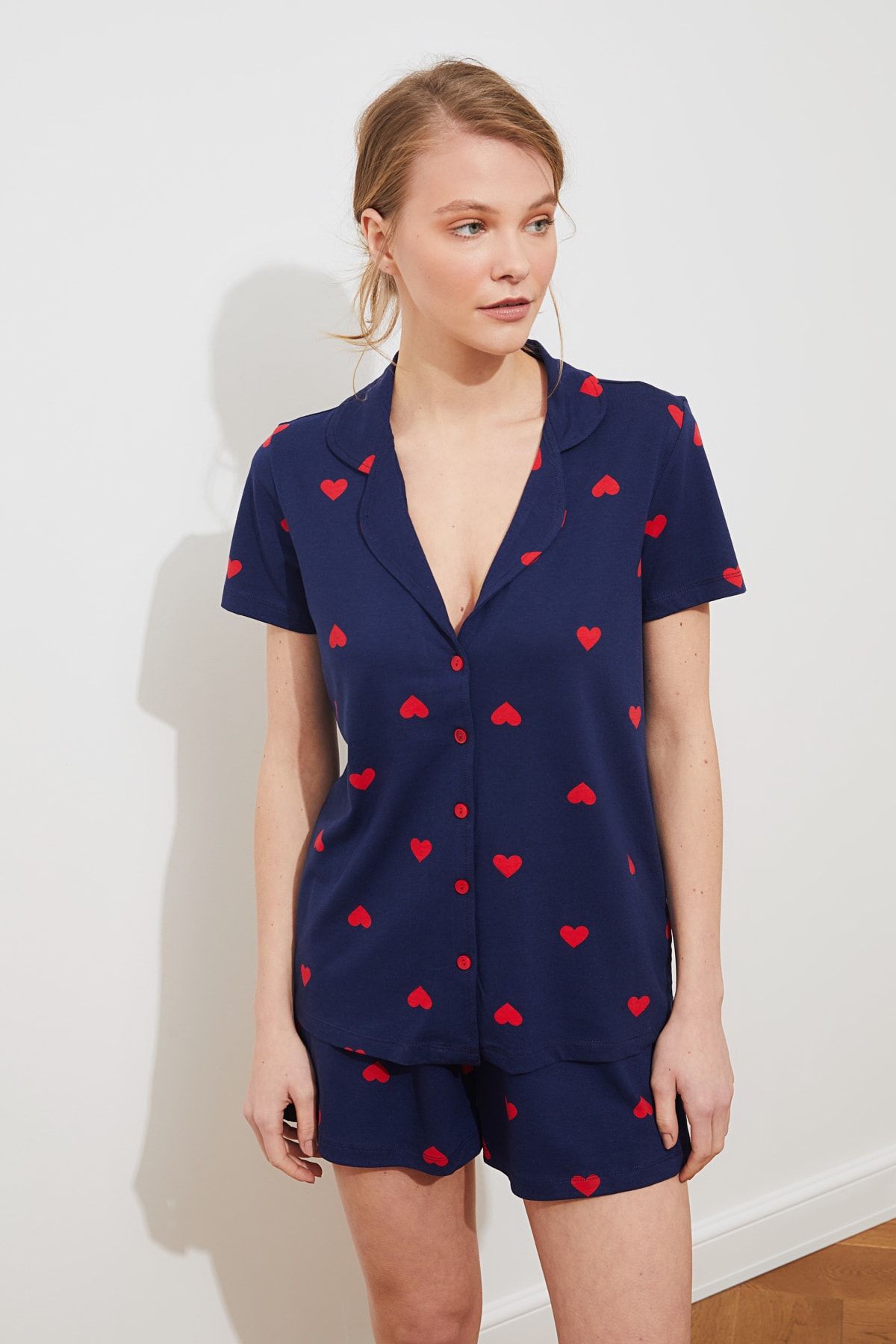 Trendyol Collection-Marineblaues Baumwoll-Shorts-Pyjama-Set mit Herzen – THMSS21PT0756 8