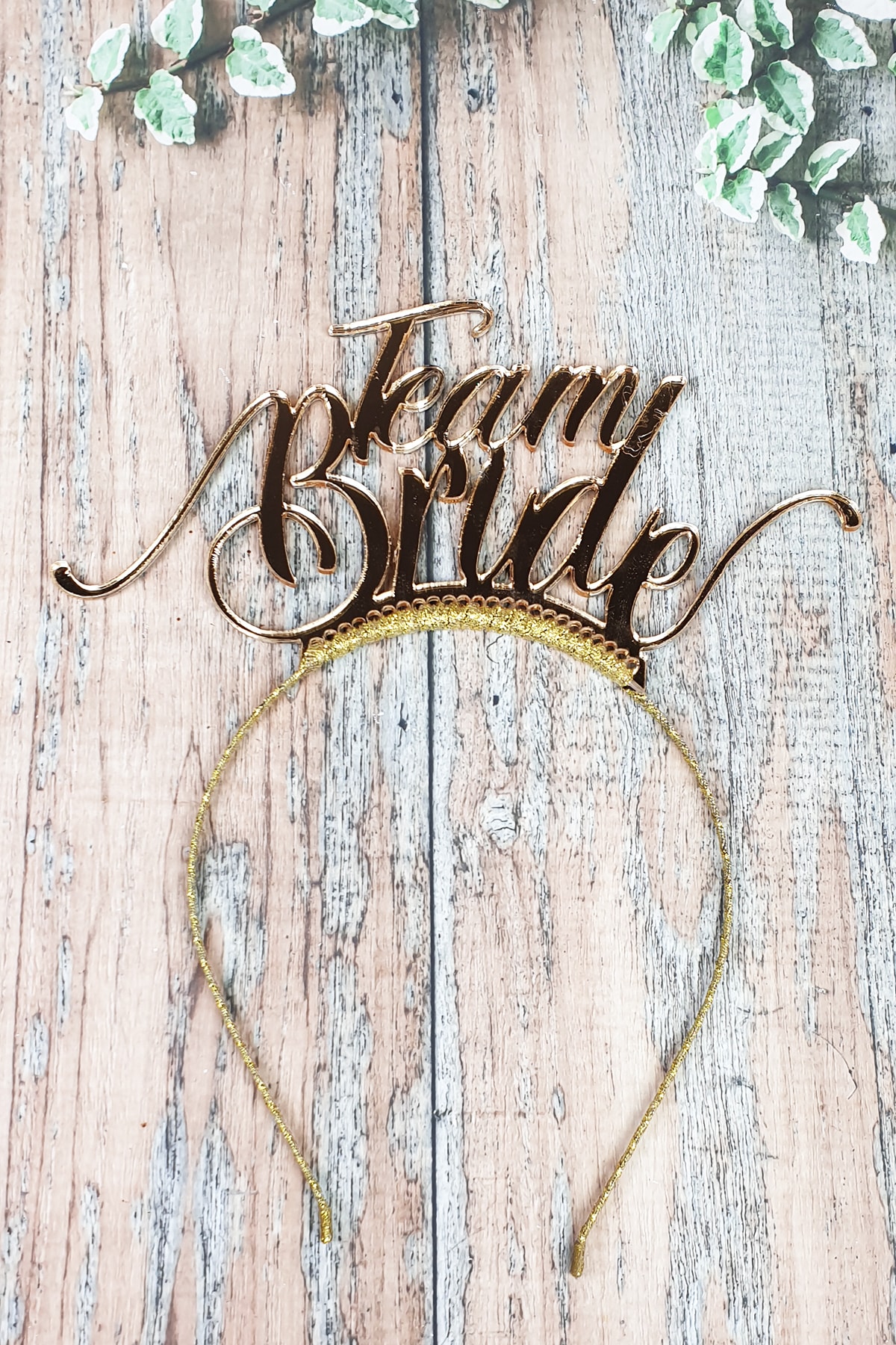 Team Bride Crown, Golden Bride Crown