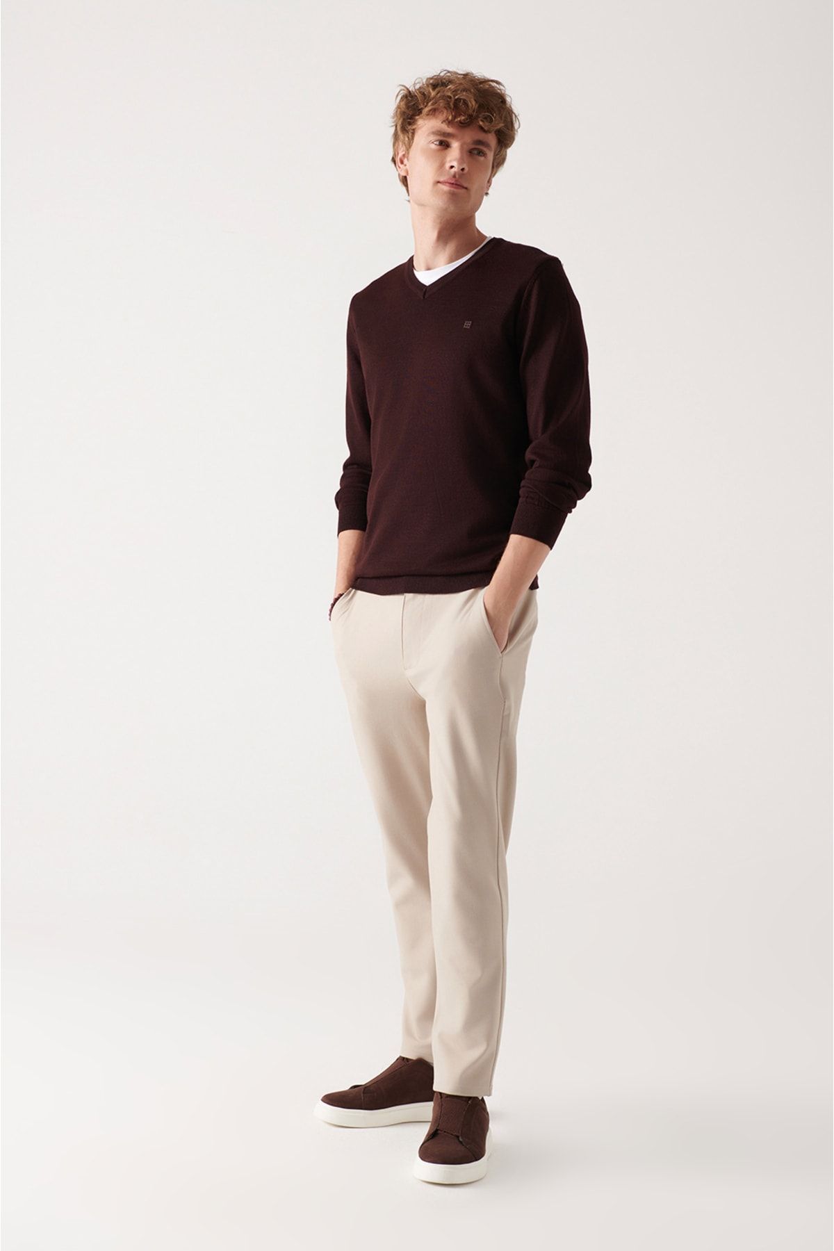 شلوار پارچه ای کرمی جیب دار زیپ دار دکمه ای مدل راسته مردانه آوا Avva (برند ترکیه)