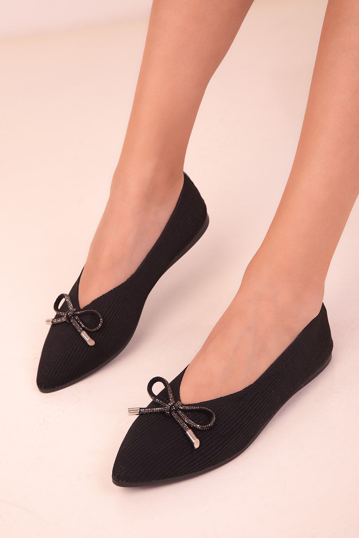 Plain black 2024 ballet flats