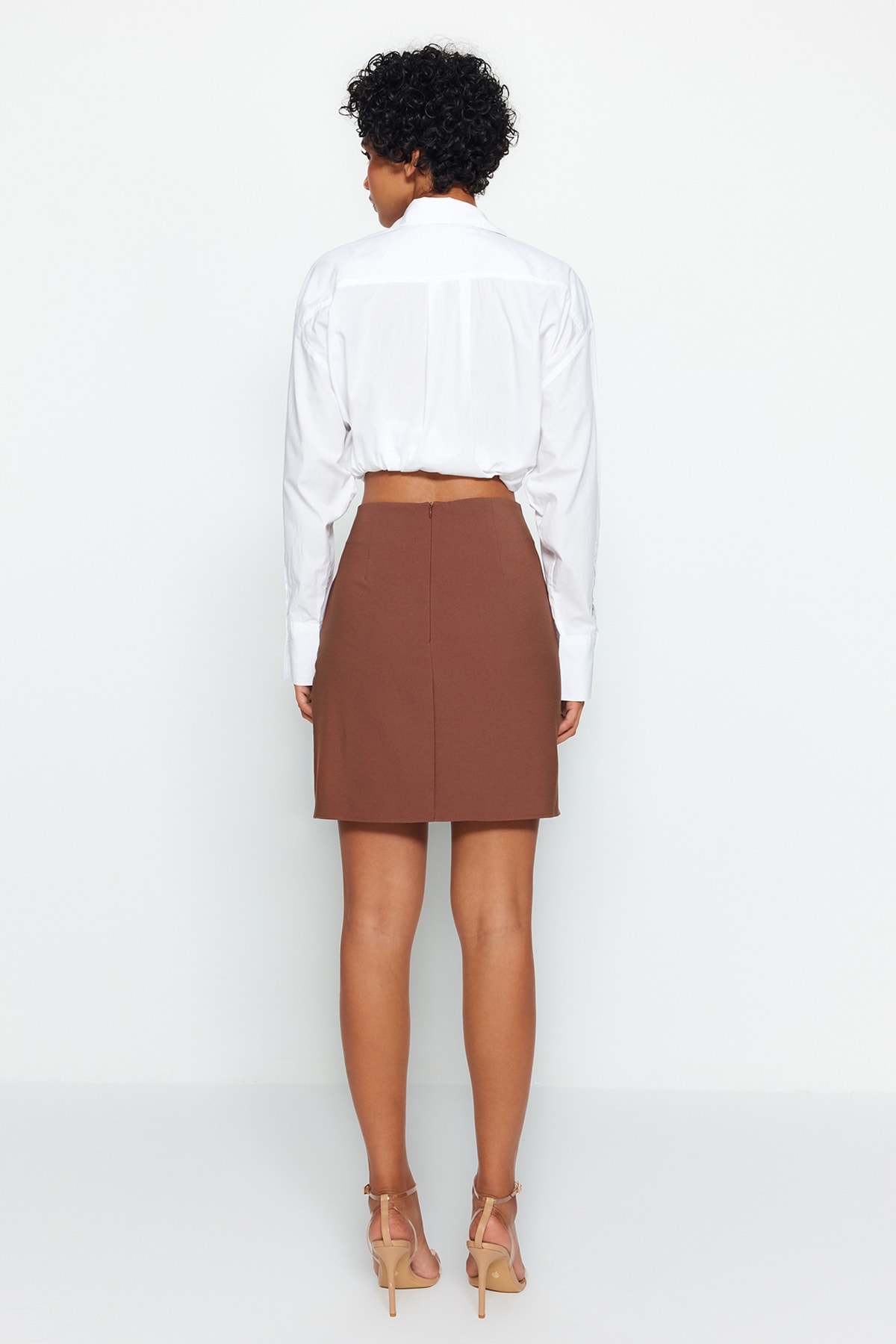 Trendyolmilla  Koyu Kahverengi Büzgü Detaylı Kruvaze Mini Dokuma Etek TWOAW20ET0094 - Görsel 8