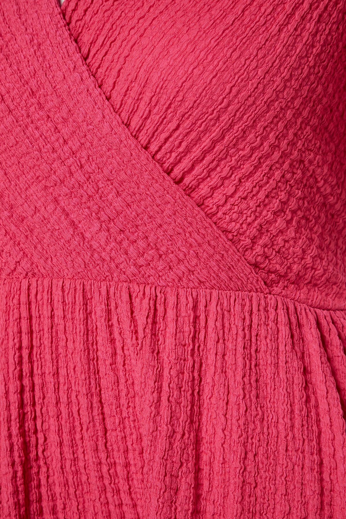 Trendyol Curve-Rochie tricotată Fuchsia Skater, cu decolteu în V, cu închidere la dublu piept, TBBSS22EL2987 7