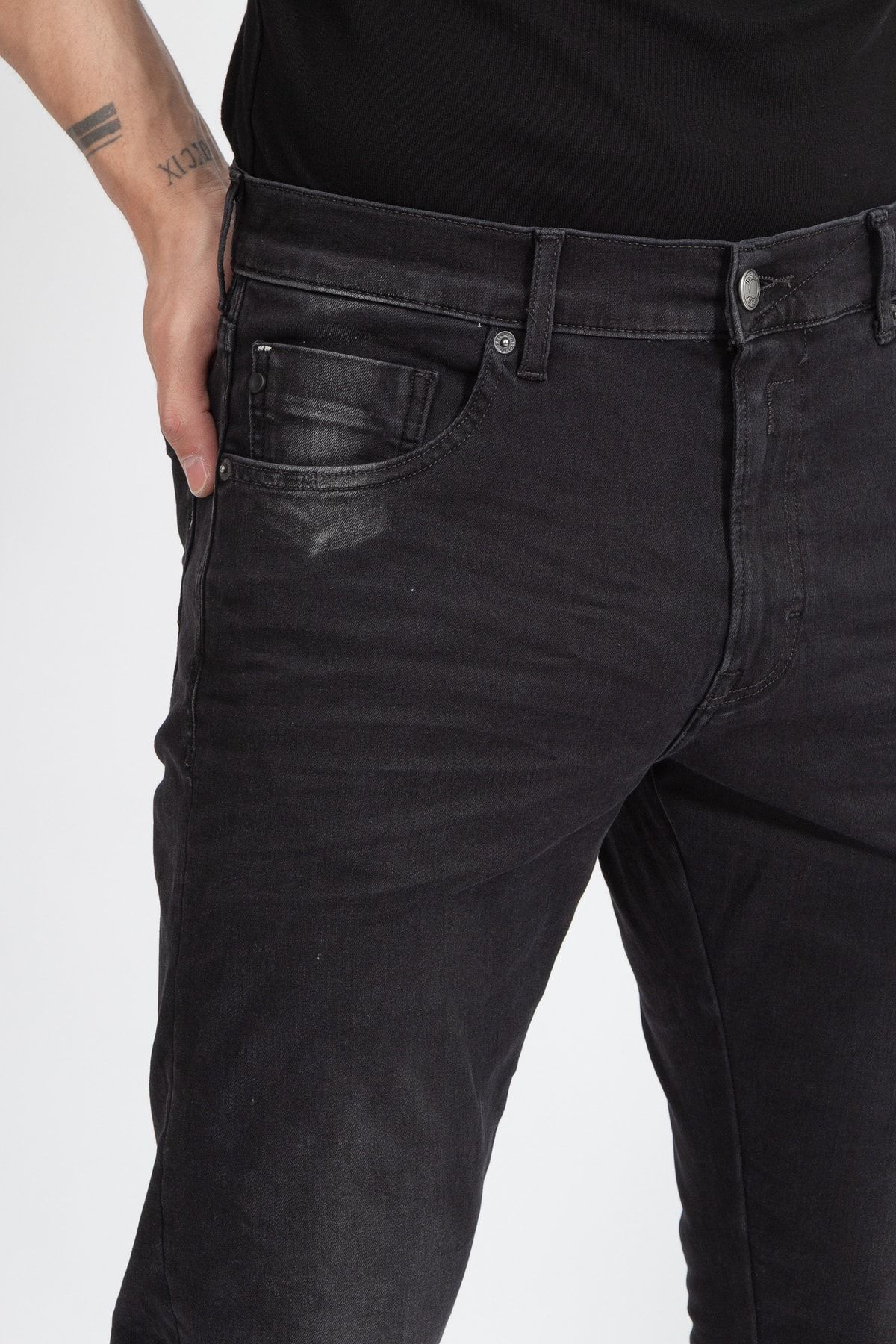 شلوار جین مردانه MICKYM SLIM TAPERED MALE M1021000661Y81 Replay