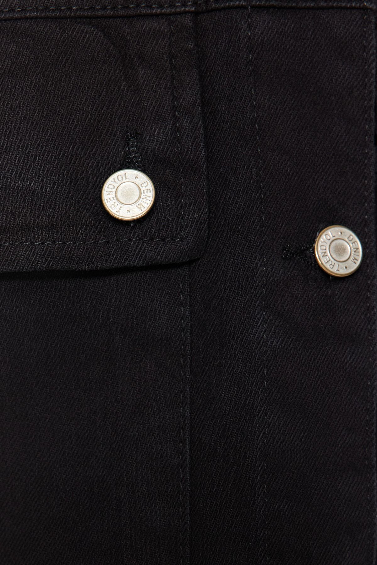 Trendyol Collection-Schwarze Jeansweste aus 100 % Baumwolle mit Hemdkragen und Taschendetail TCTAW22CK0006 5