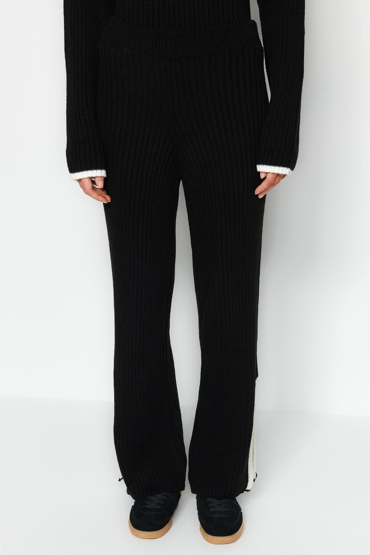 Trendyol Collection Schwarzes Farbblock-Crop-Strick-Set – TWOAW24AU00021