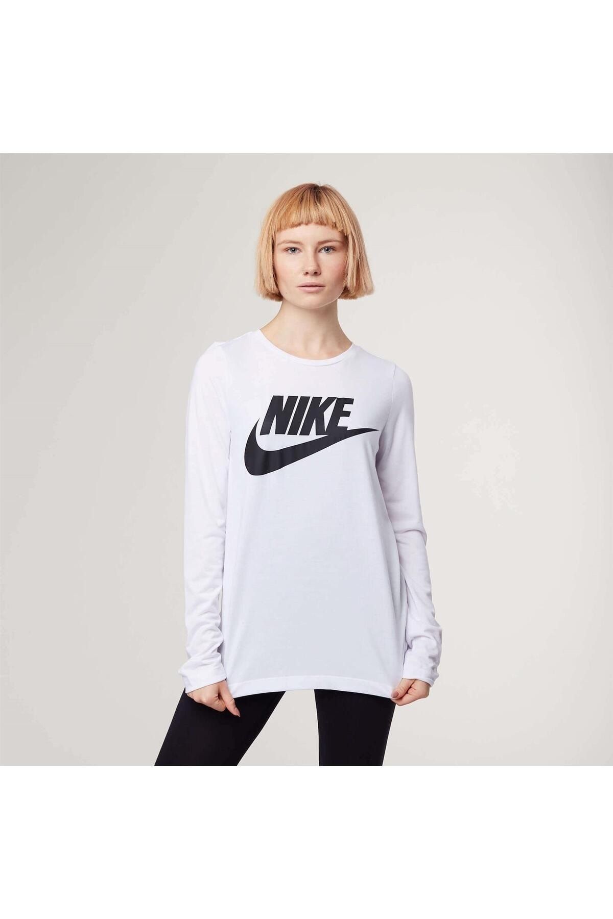 Womens white nike t shirt deals