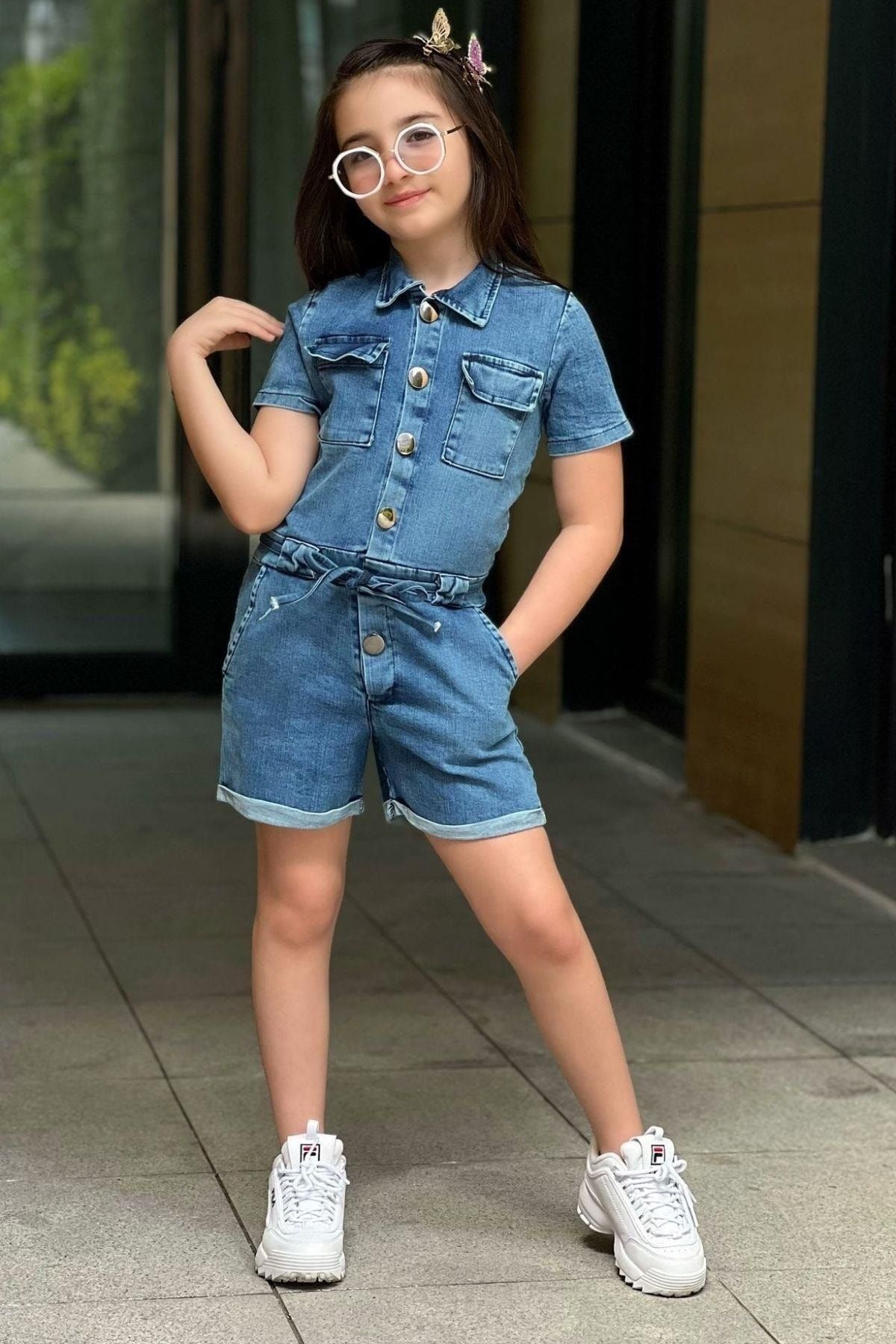 Short jumpsuit with sneakers online