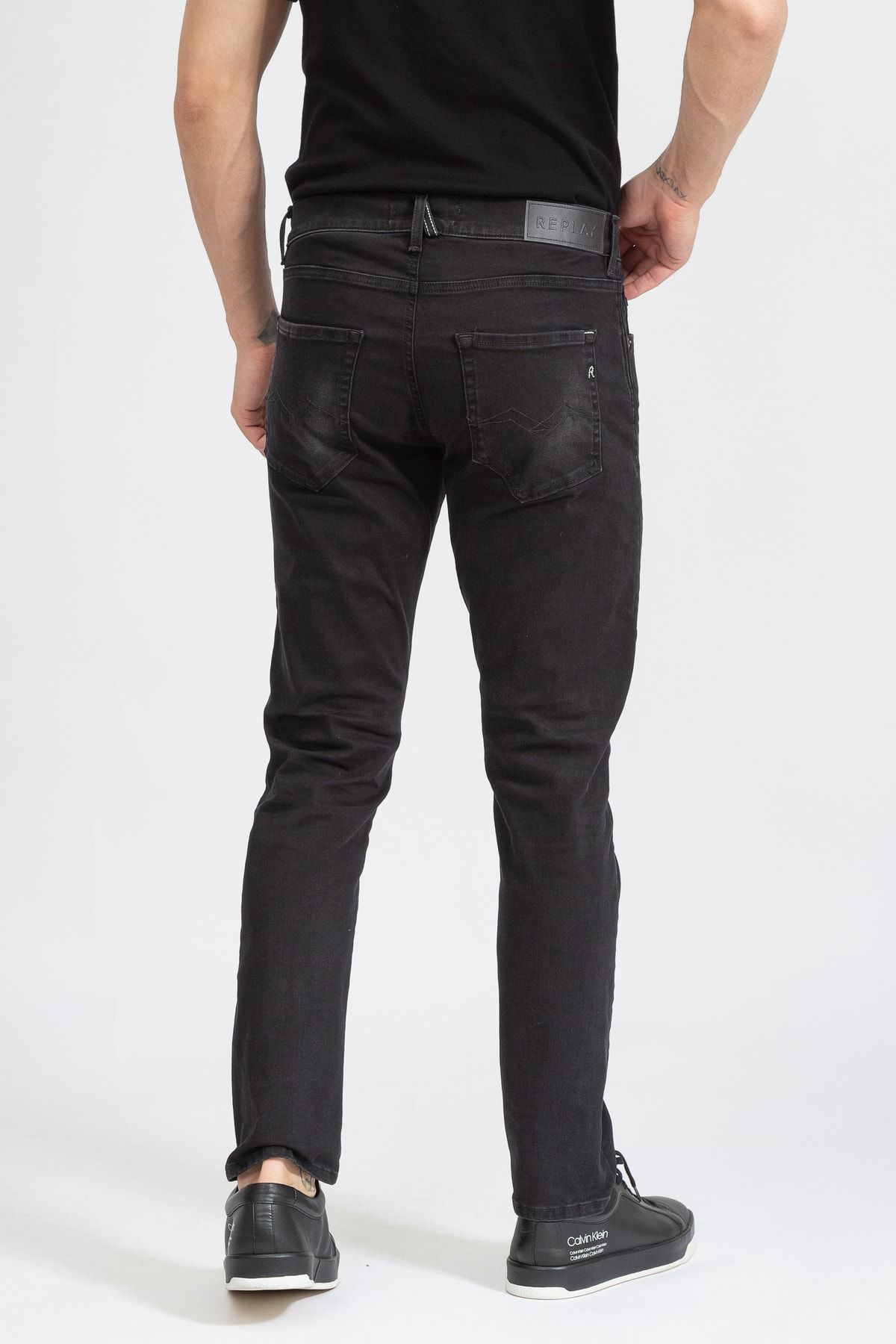 شلوار جین مردانه MICKYM SLIM TAPERED MALE M1021000661Y81 Replay