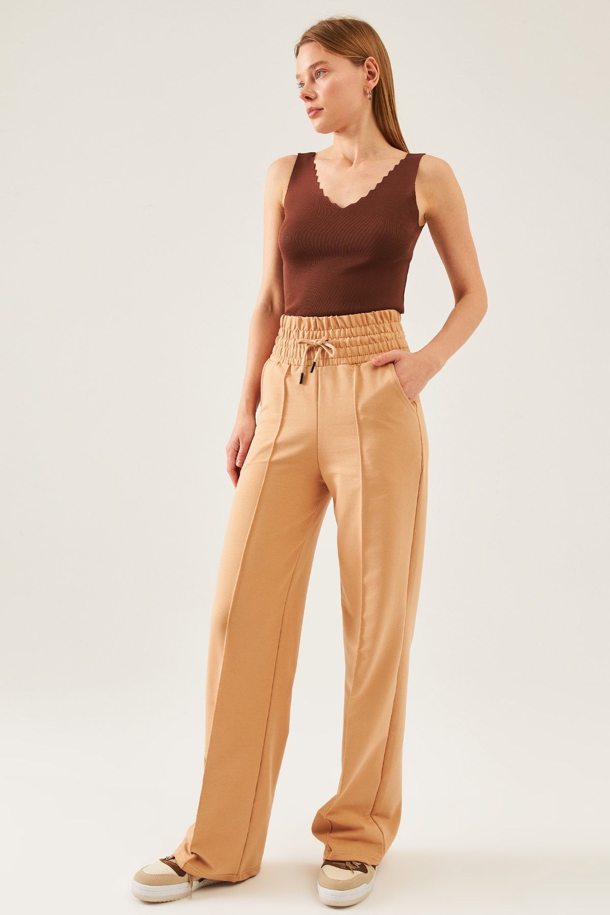 Wide online waistband sweatpants