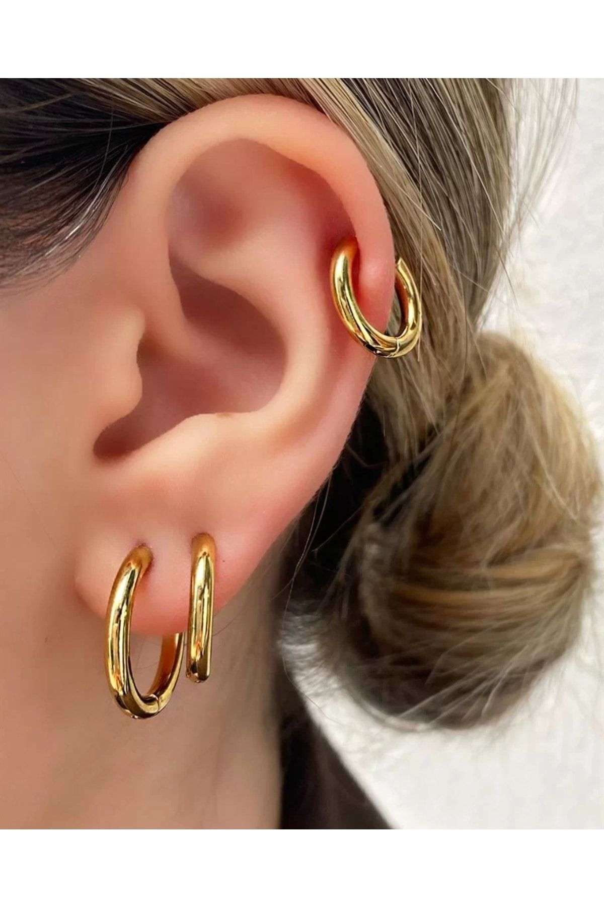 Gold hoop store earring set