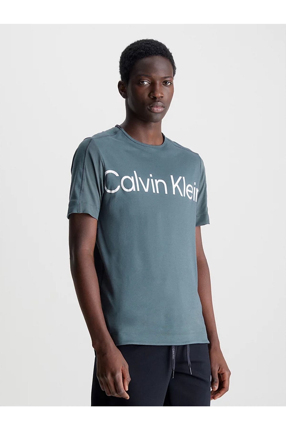 Calvin klein institutional regular crew neck on sale