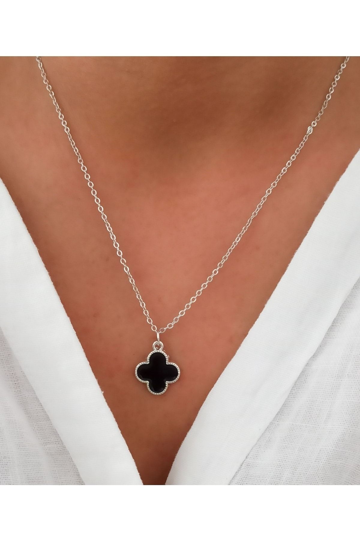 Lucky necklace shop