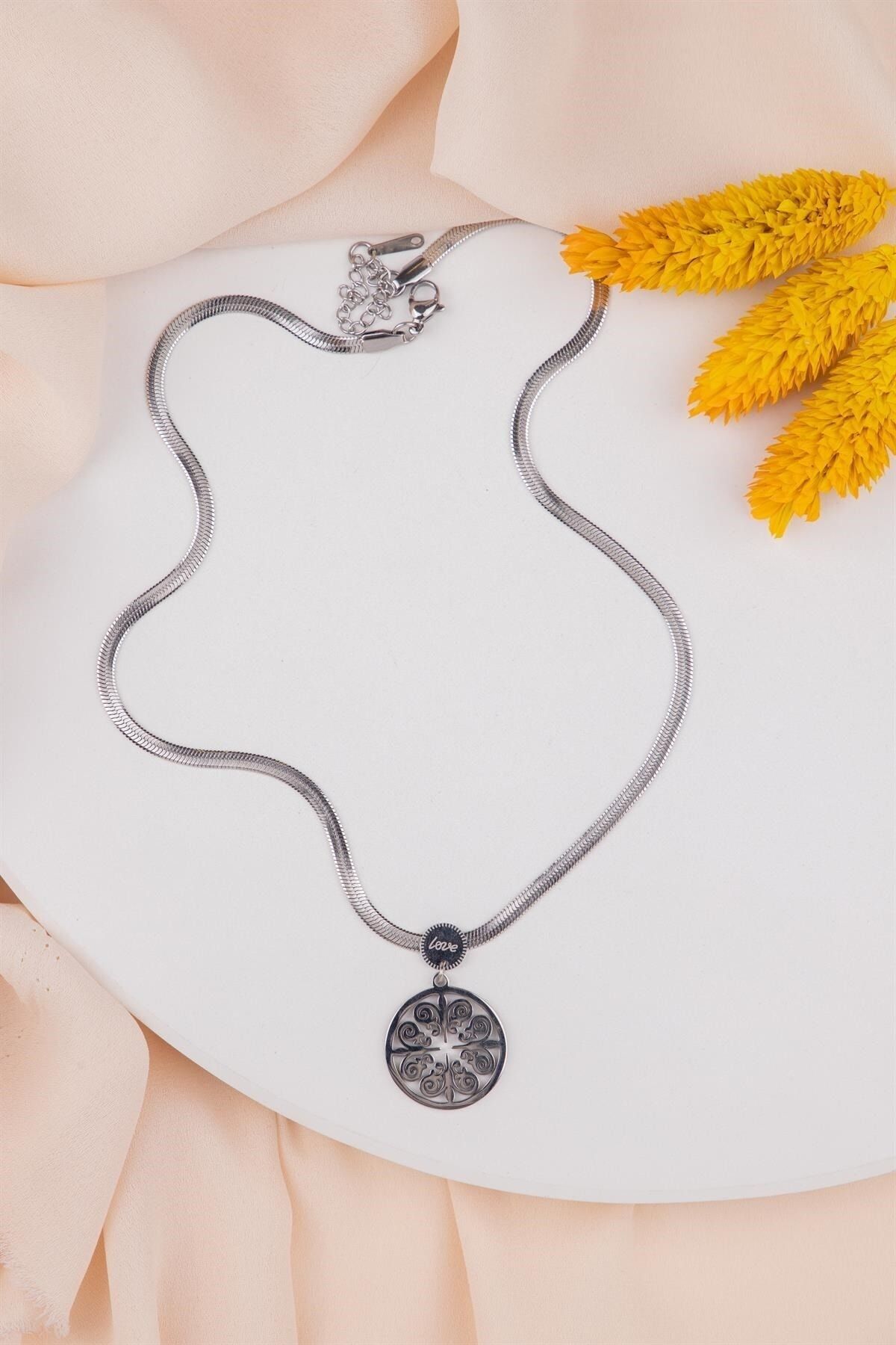 Circle plate necklace sales
