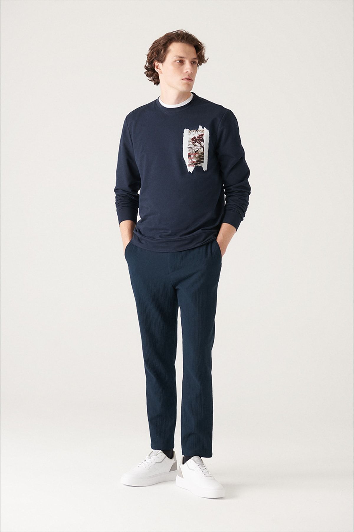 شلوار جاگر آبی سرمه ای جیب دار کمرکش کاپوت دار مدل راسته مردانه آوا Avva (برند ترکیه)