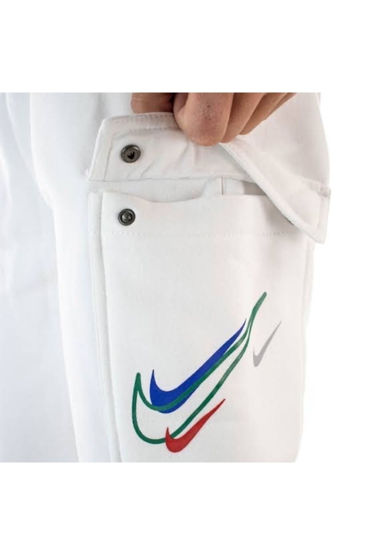 Nike Sportswear Multi Swoosh Graphic Fleece Cargo Trousers White