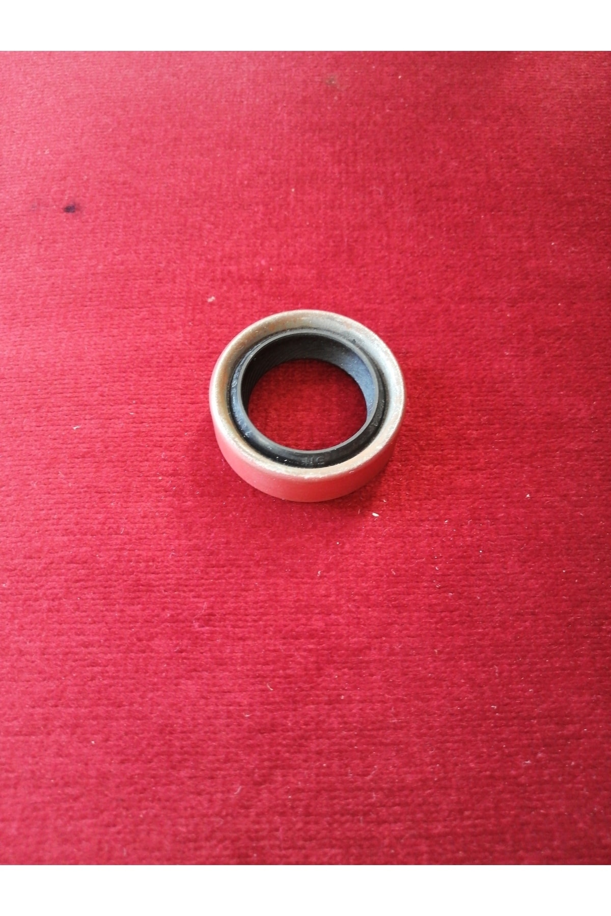 OTO BEK TAUNUS 4 VİTES KIRMIZI ŞANZUMAN KUYRUK KEÇE