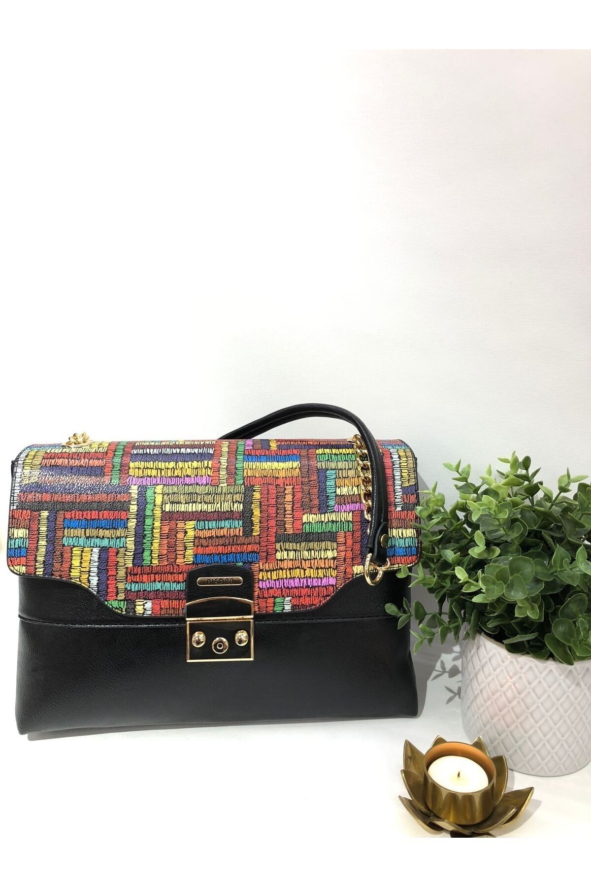Purse color for all seasons cheap