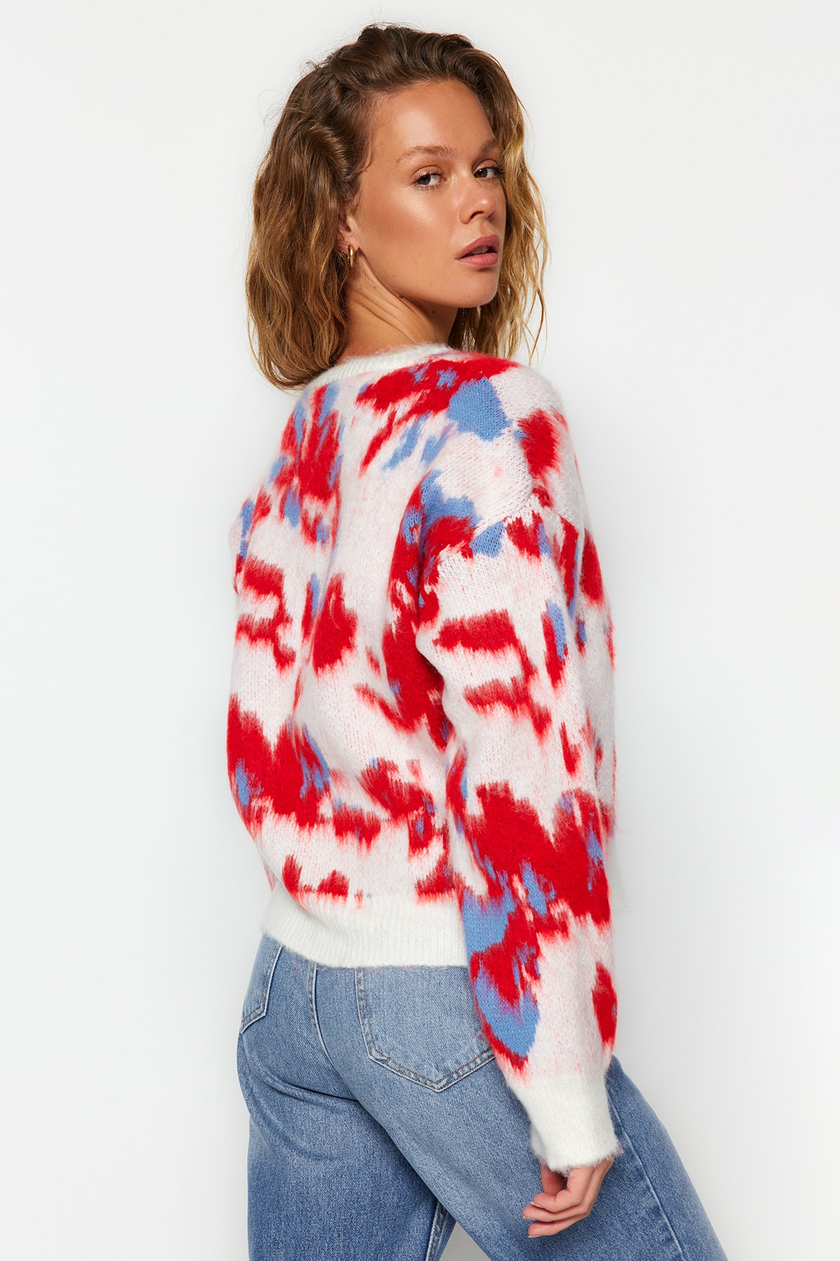 Trendyolmilla  Ekru Yumuşak Dokulu Bisiklet Yaka Desenli Triko Kazak TWOAW24KZ00214 - Görsel 5