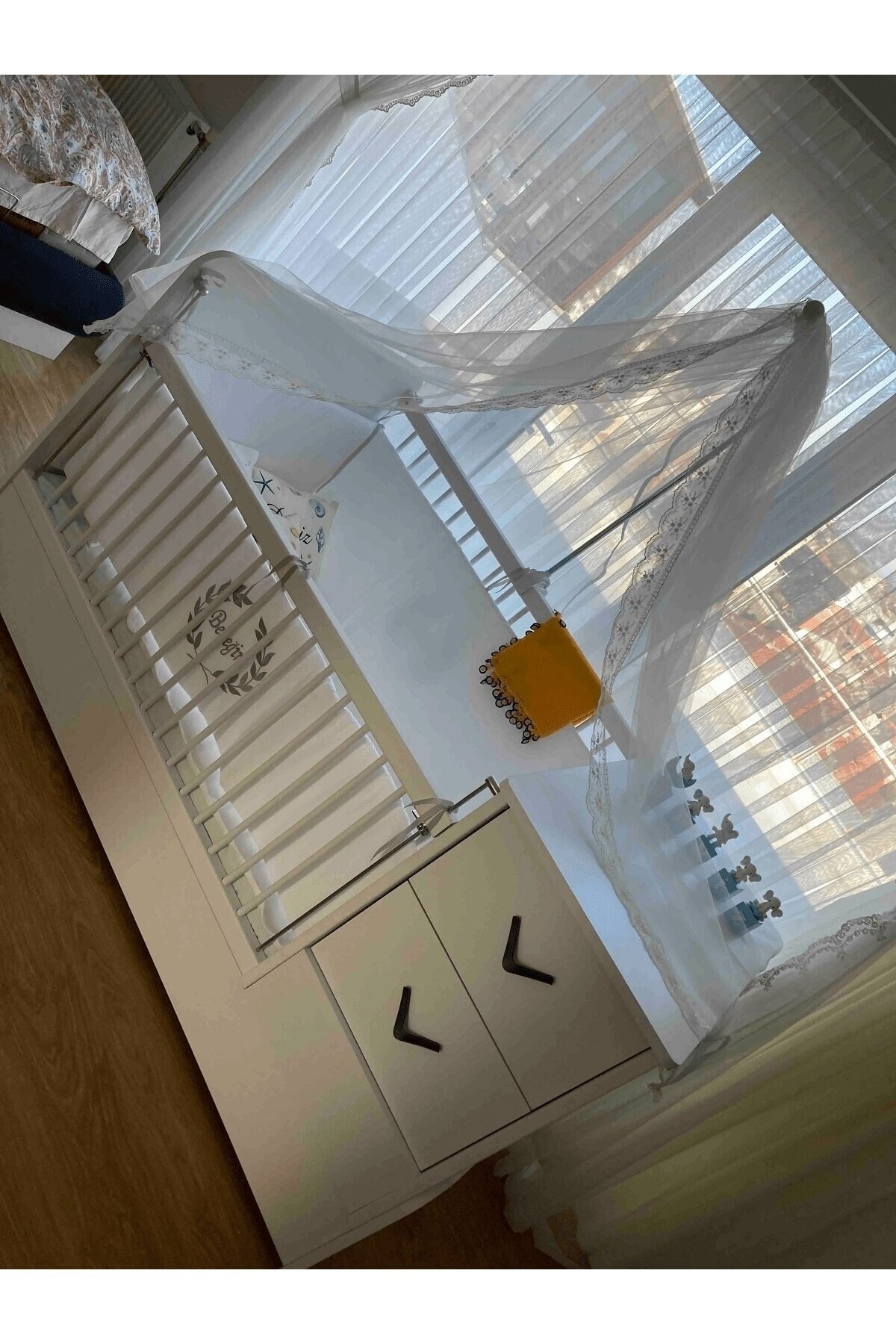 BabyMeva Fransız Güpürlü Kristal Tül Bebek Beşik Cibinliği Ve L Aparat Seti fotoğrafı 7 (önizleme)