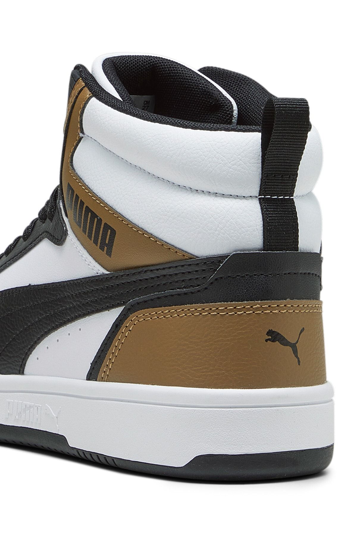 High top pumas hotsell with straps