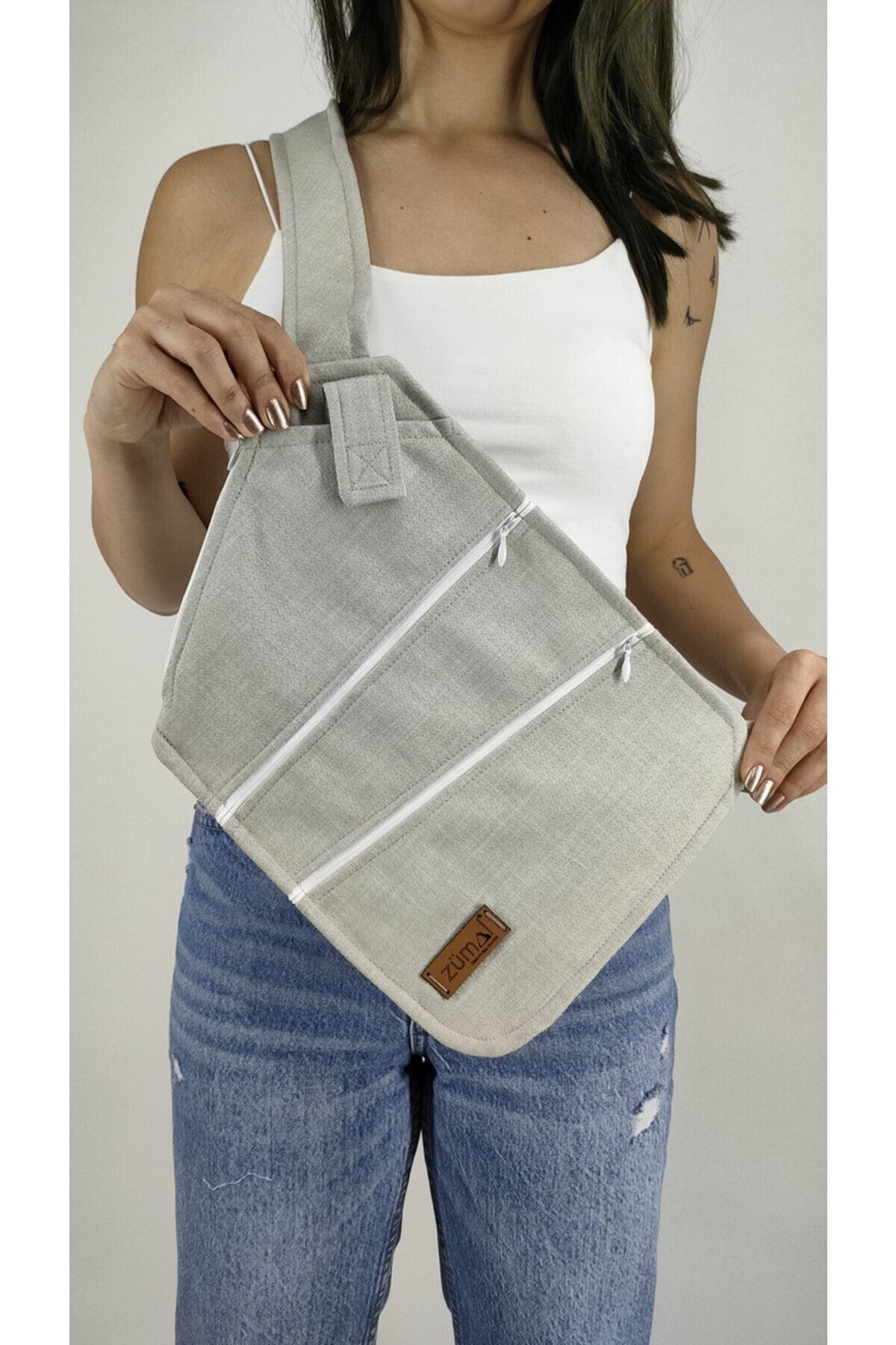 Animal store bum bag