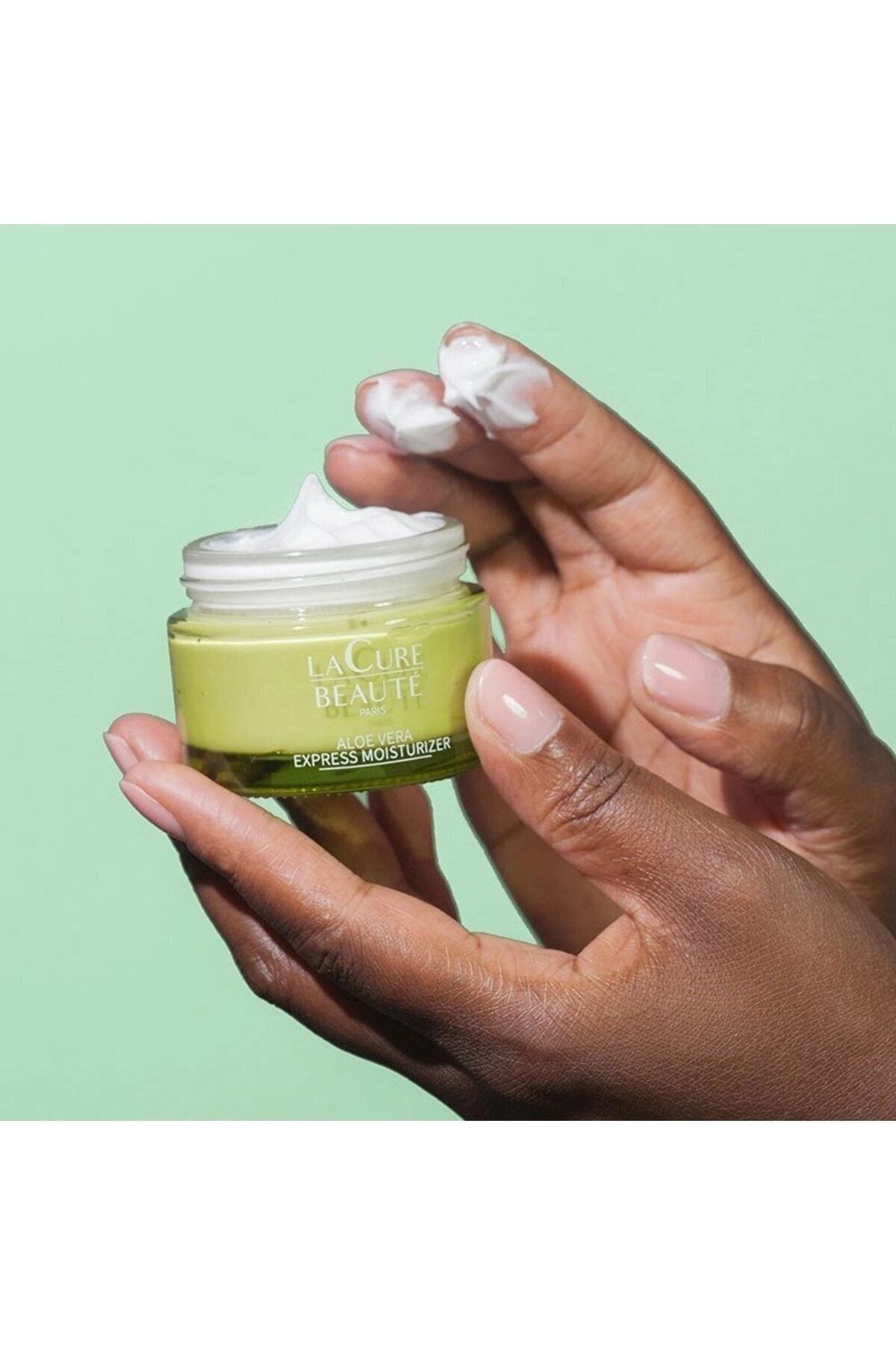 La Cure Beaute Aloe Vera Express Moisturizer - Aloe Vera, Biberiye Ve  Allantoin zl Nemlendirici Yz Kremi 50 Ml - Fiyat, Yorumlar