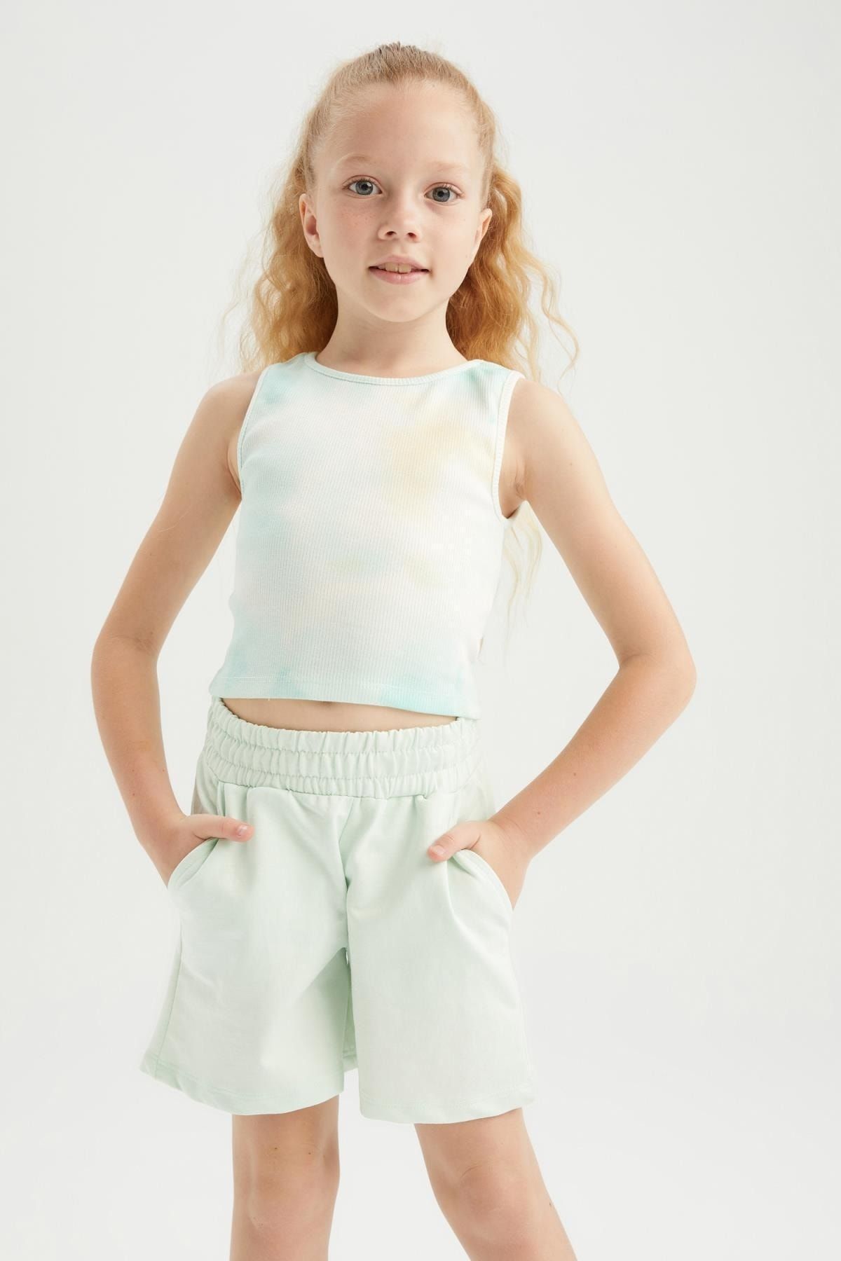 DeFacto-2-teiliges Set mit bauchfreien Camisole-Athletenshorts für Mädchen 3
