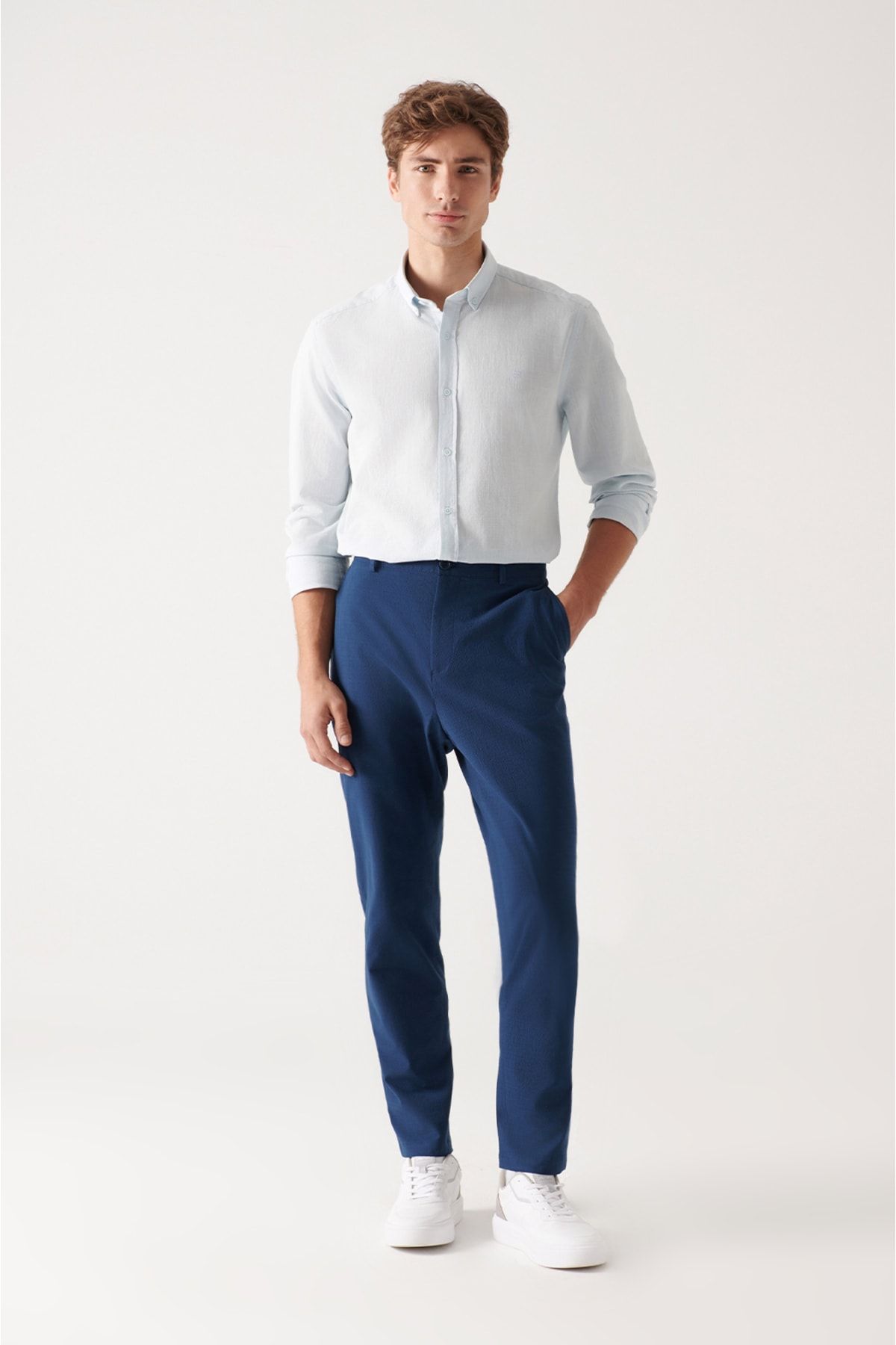 شلوار پارچه ای جیب دار زیپ دار دکمه ای مدل راسته کلاسیک مردانه آوا Avva (برند ترکیه)