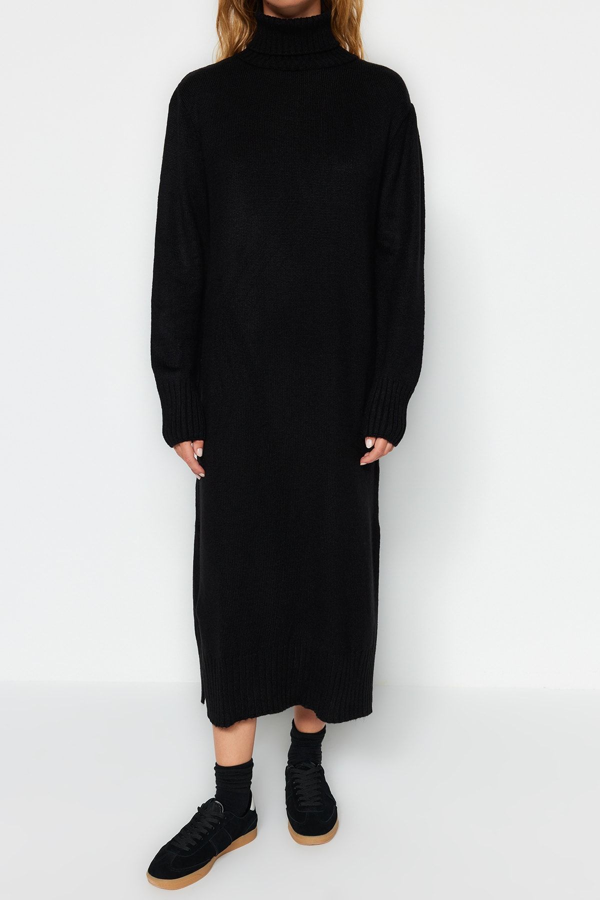 Trendyol Collection-Schwarzes Midi-Strickkleid mit weitem Schnitt und weicher Struktur TWOAW24EL00034 4