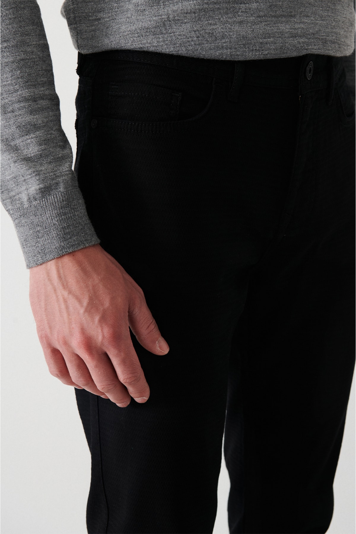 شلوار جین جیب دار زیپ دار مدل راسته مردانه آوا Avva (برند ترکیه)