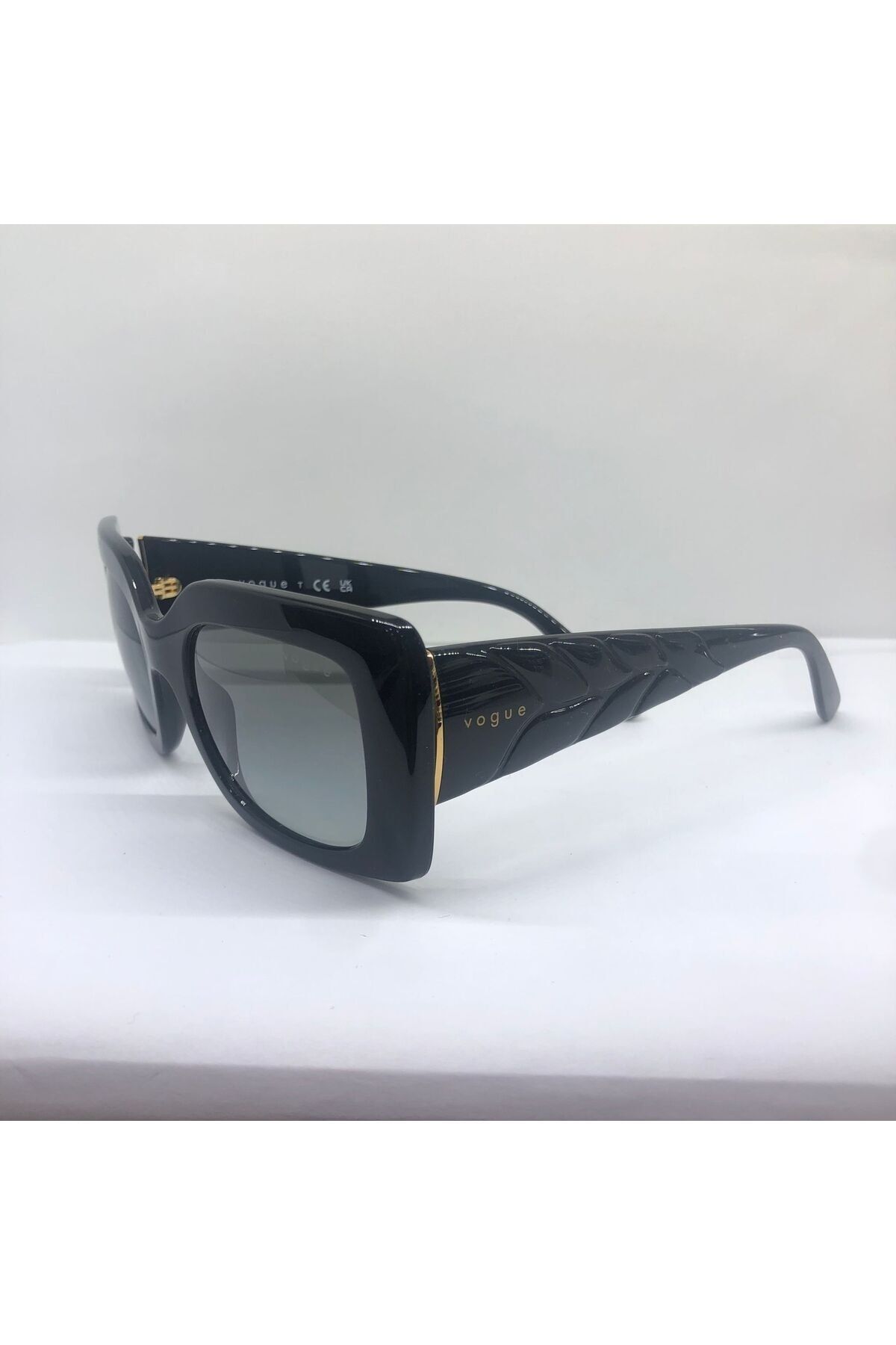 عینک آفتابی چند رنگ زنانه VO 5481-S W44/11 52-21 135 Vogue