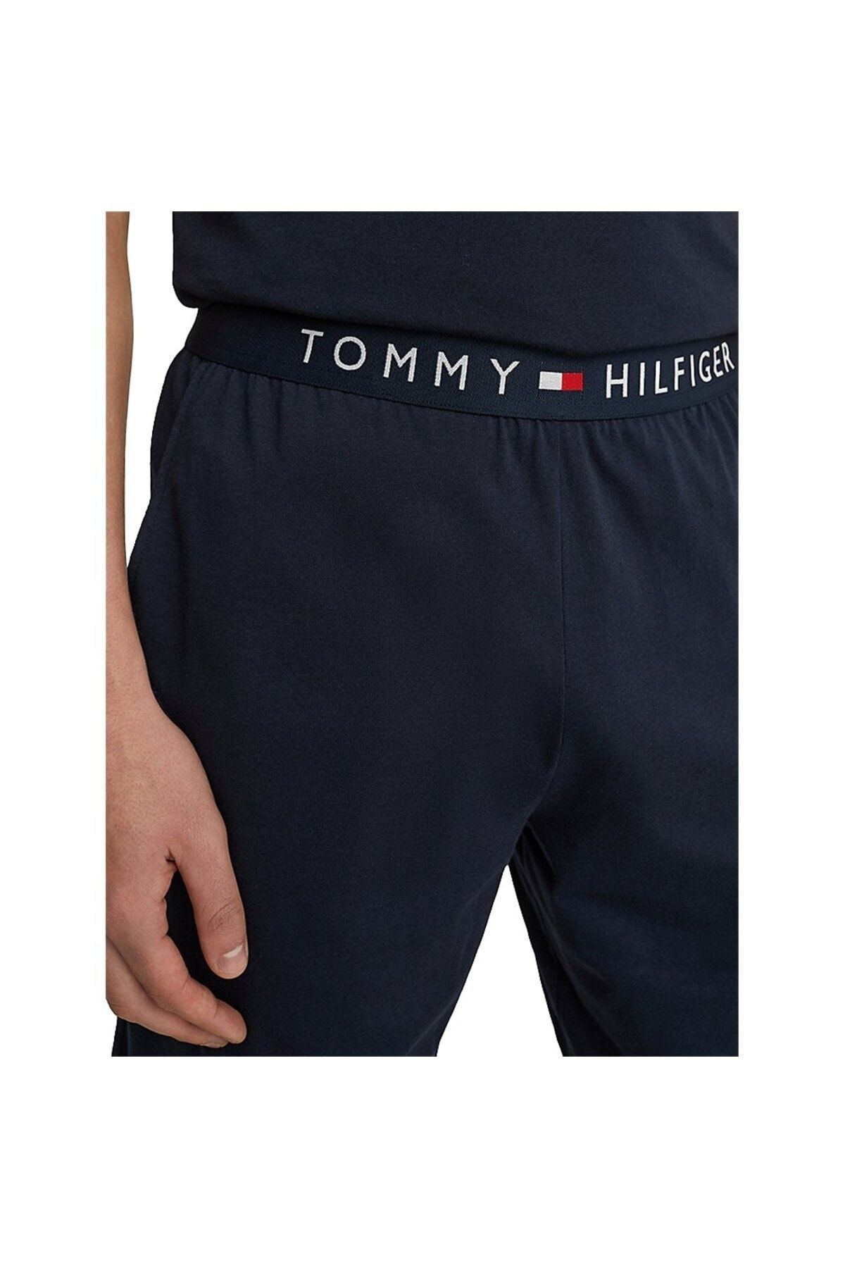 Navy blue tommy hilfiger shorts store