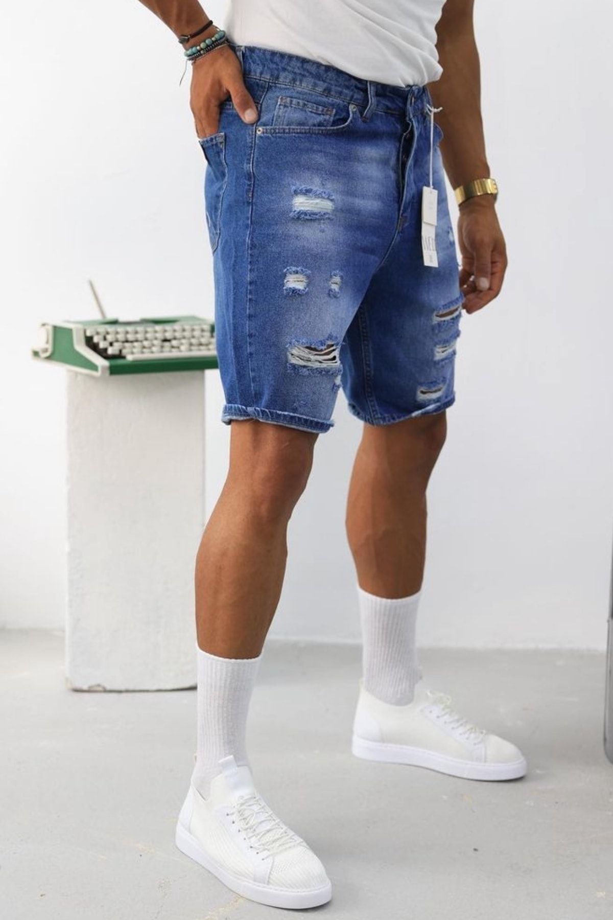 Mens clearance shredded shorts