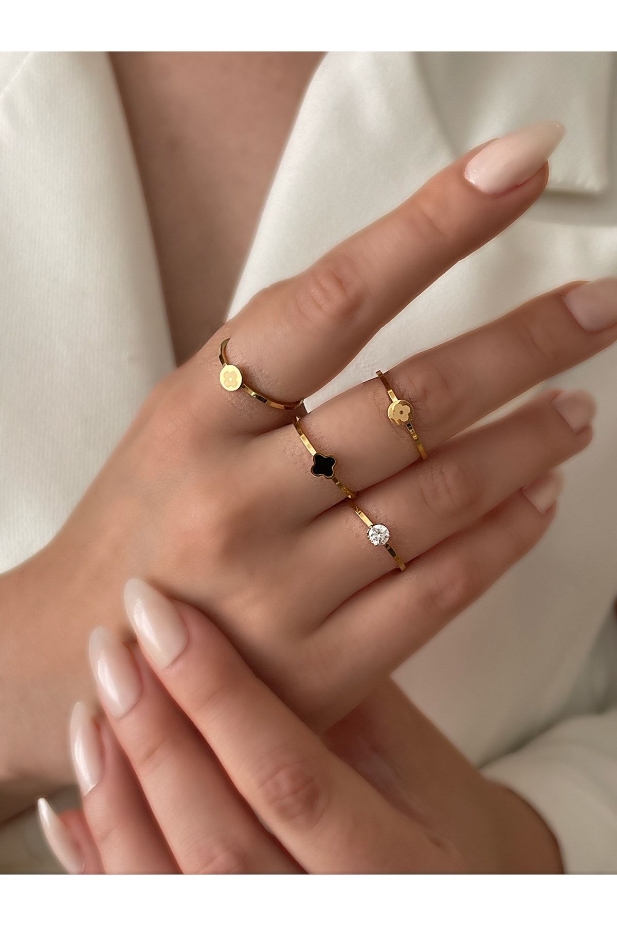 Van cleef gold ring sale