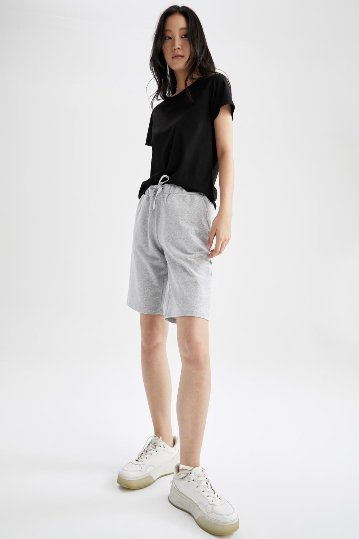 complete the look image