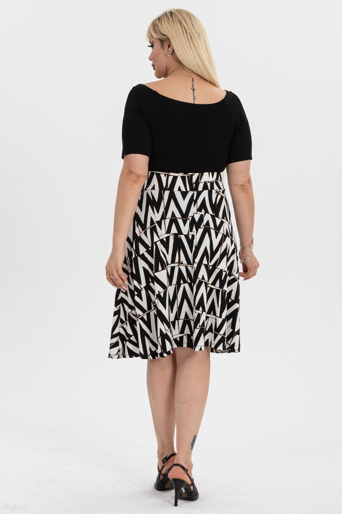 Plus size white skirt xxl top