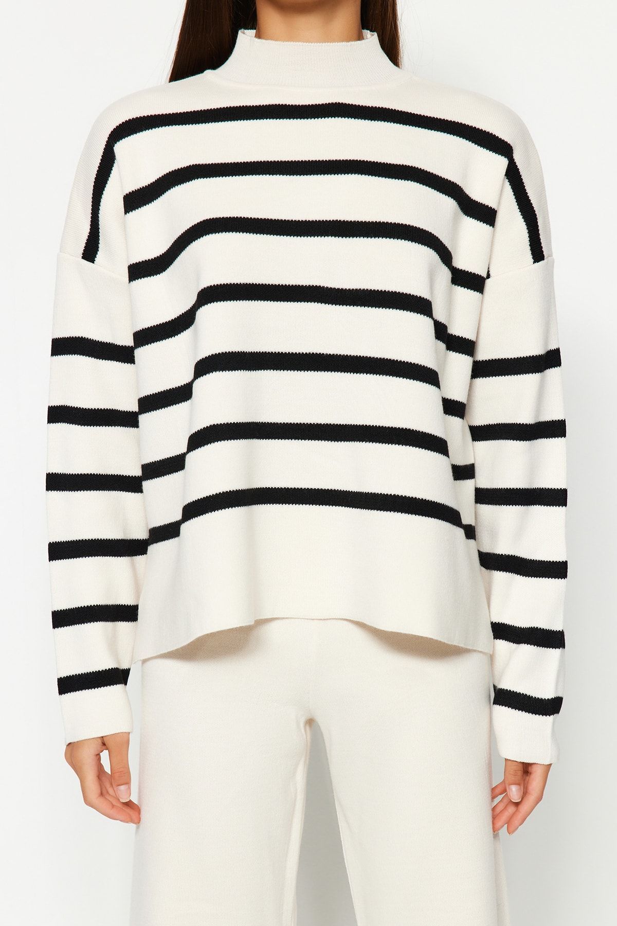Trendyol Collection-Ecru Striped Knitwear Pants Bottom-Top Set Twoaw24Au00045 4