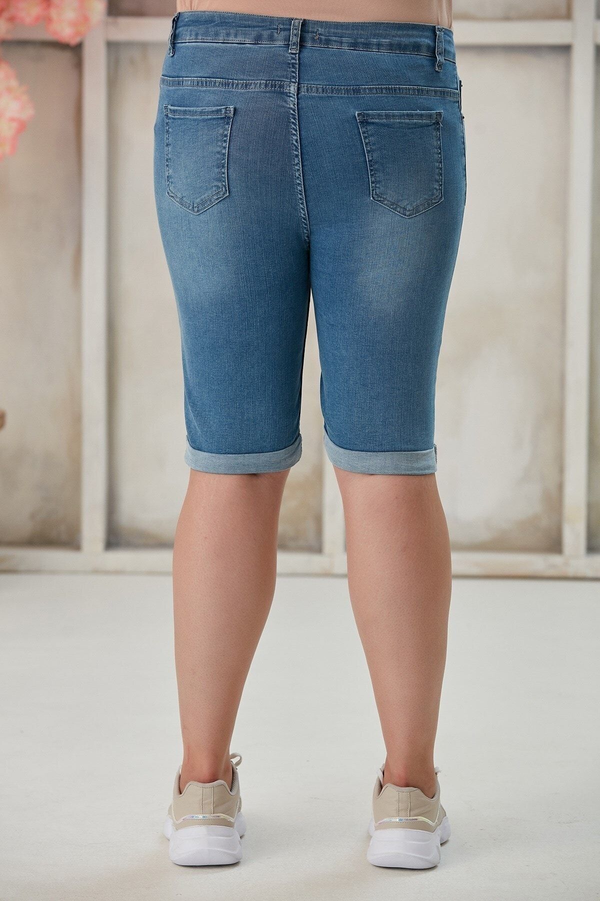 RMG-WOMEN'S SUMMER RMG FOLDED CANDLE PLUS SIZE DENIM SHORTS 1476 KIM BLUE 4