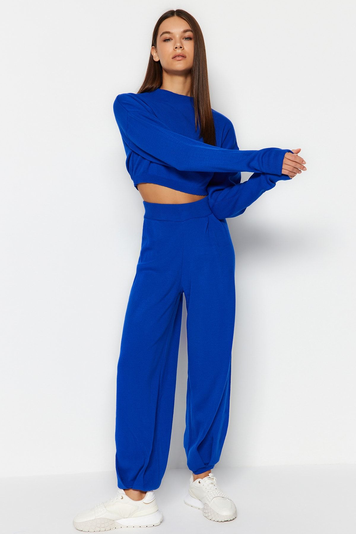 Trendyol Collection-Set de tricotaje Super Crop cu pantaloni jogger - TWOAW24AU00007 3