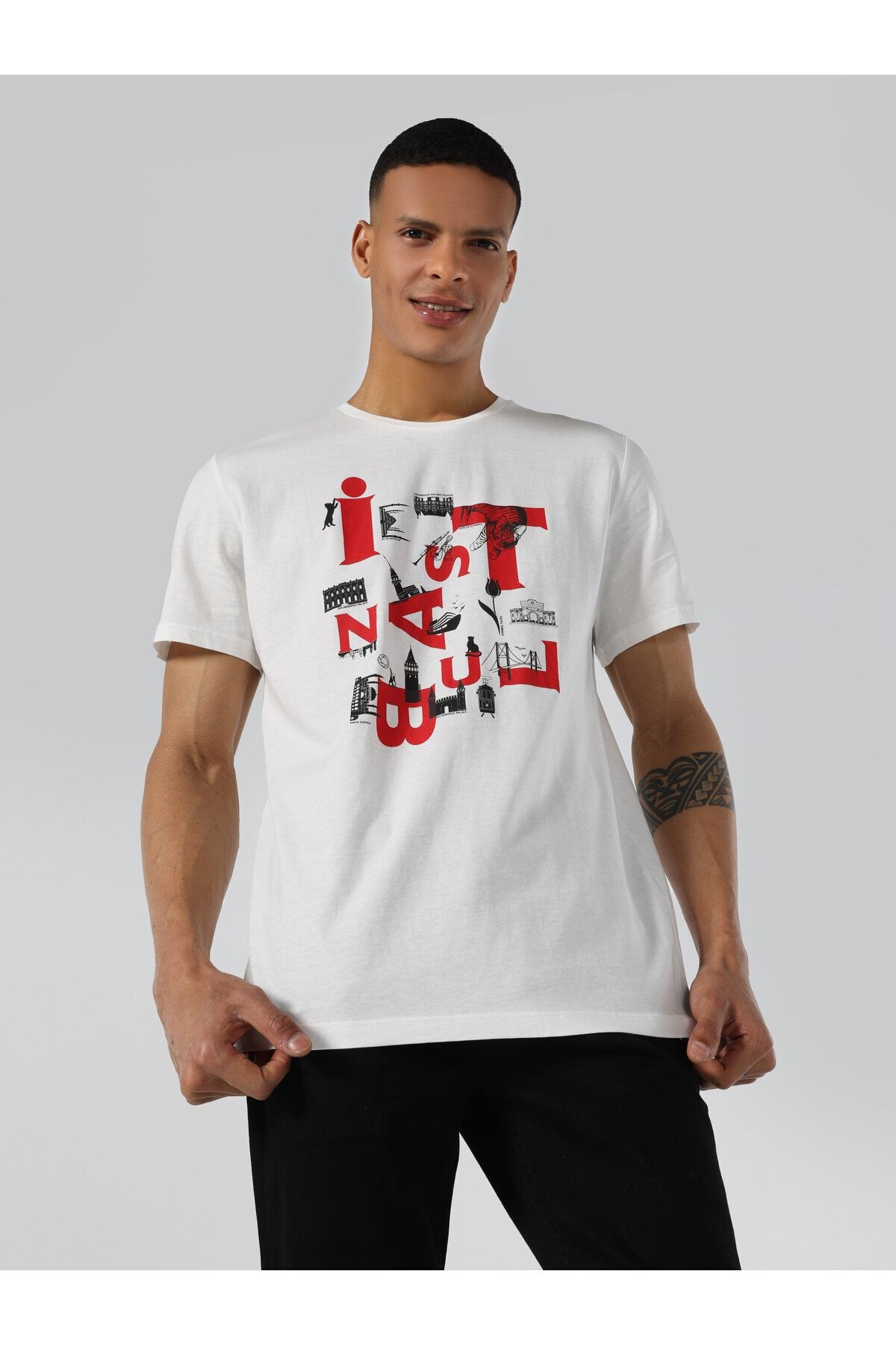 Nike sneaker culture tee online